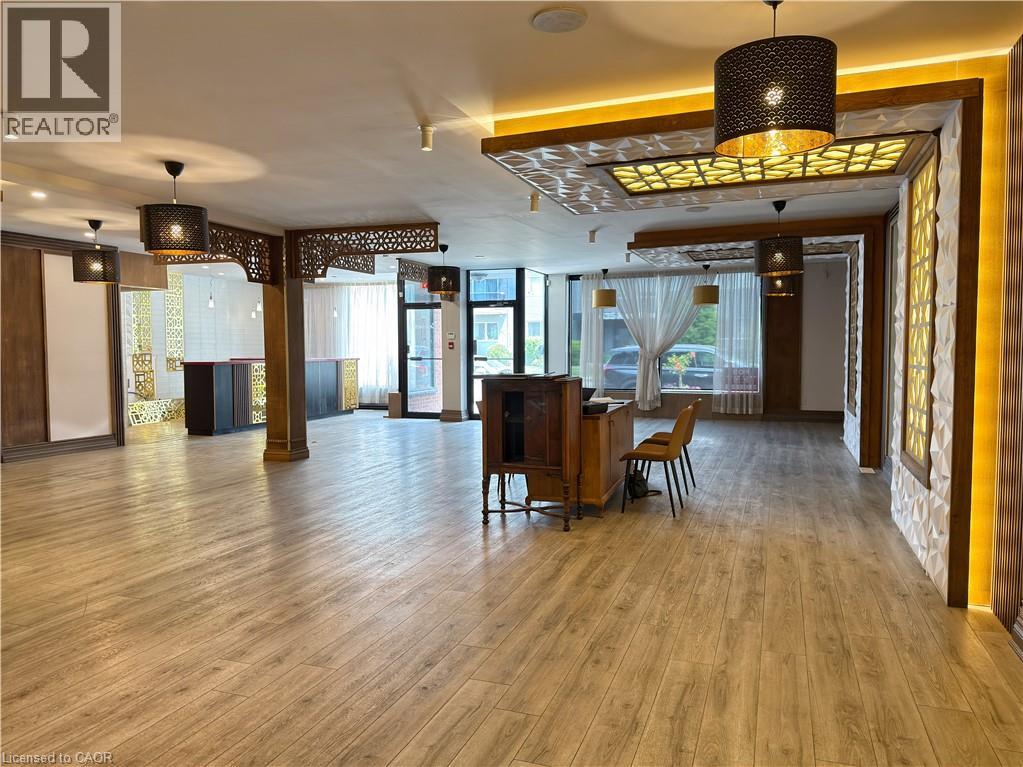 438 KERR Street Unit# 5, Oakville, Ontario