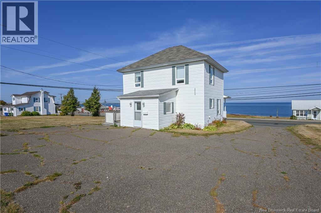 98 Saint-Pierre E. Boulevard, Caraquet, New Brunswick  E1W 1A9 - Photo 29 - NB127730