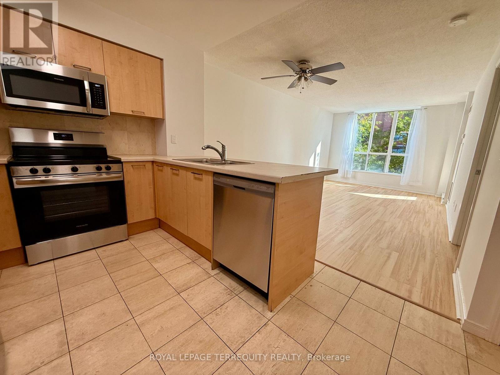 505 - 51 Harrison Garden Boulevard, Toronto, Ontario  M2N 7G4 - Photo 5 - C12430098