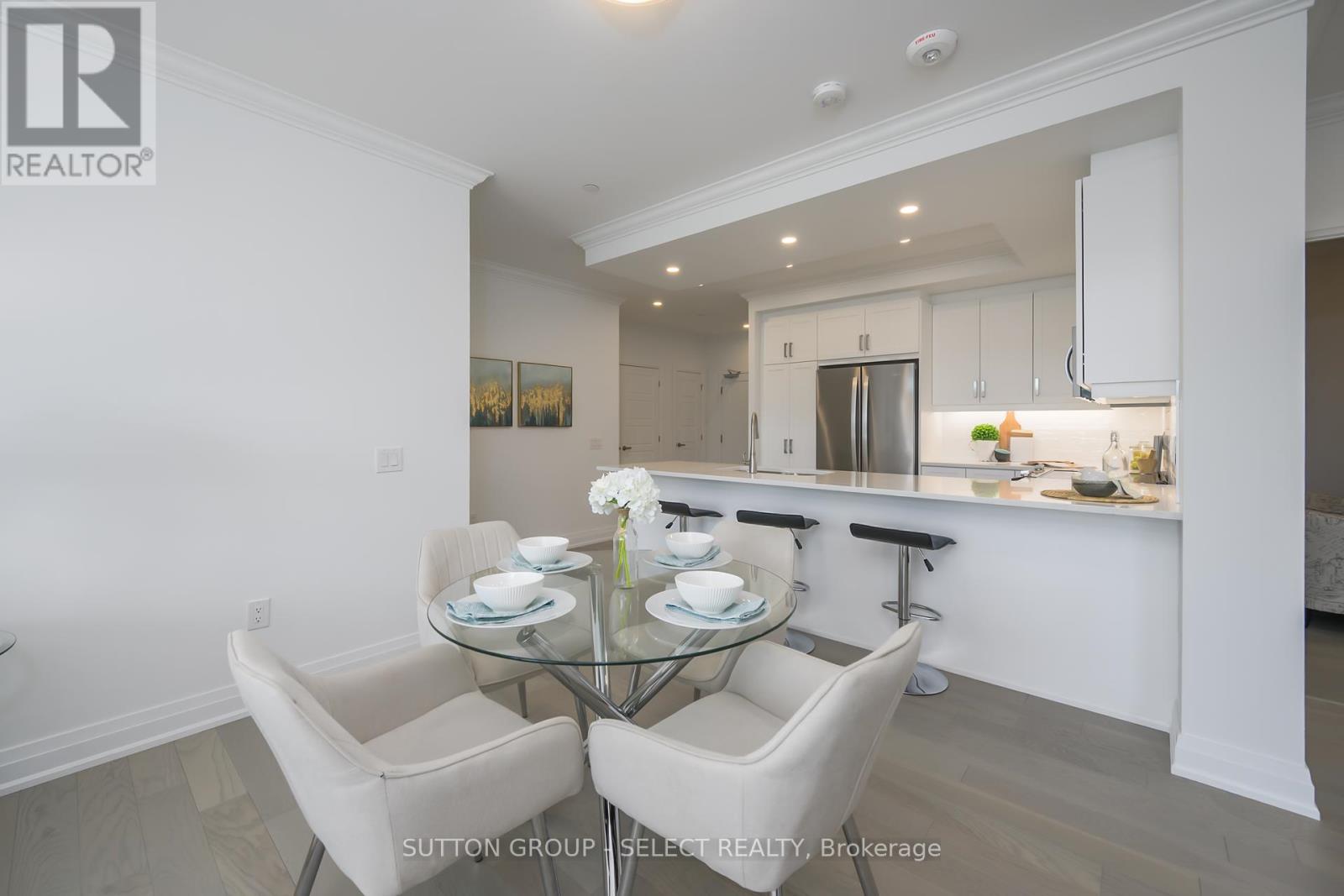 Photo 9 of 24 for 307 - 1975 Fountain Grass Drive