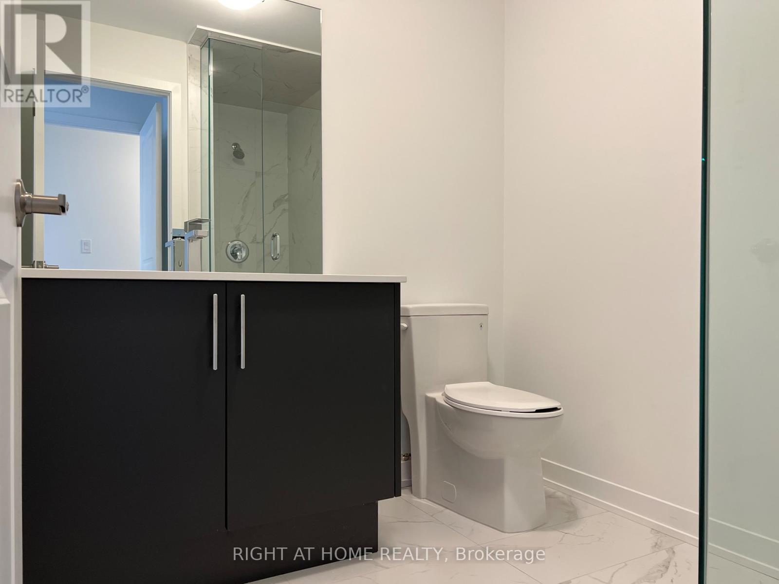 5 - 10 Marquette Avenue, Toronto, Ontario  M6A 0E1 - Photo 14 - C12439307