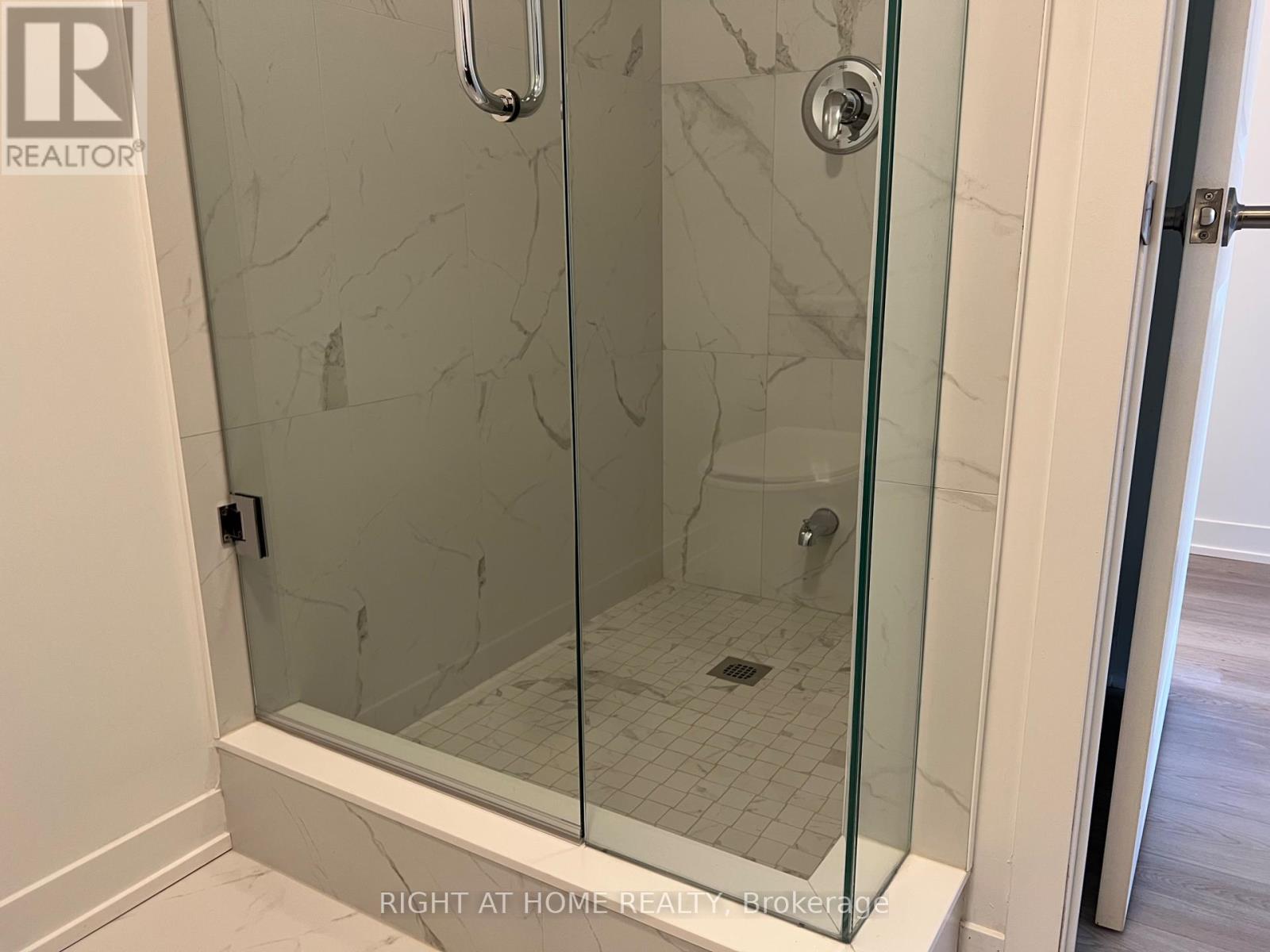 5 - 10 Marquette Avenue, Toronto, Ontario  M6A 0E1 - Photo 15 - C12439307