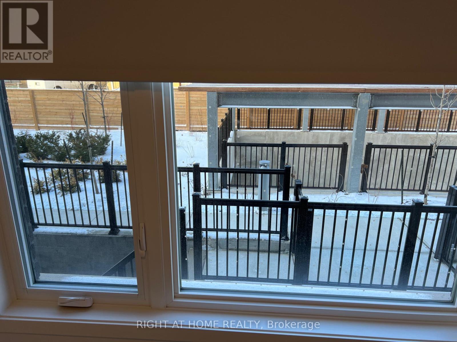 5 - 10 Marquette Avenue, Toronto, Ontario  M6A 0E1 - Photo 17 - C12439307