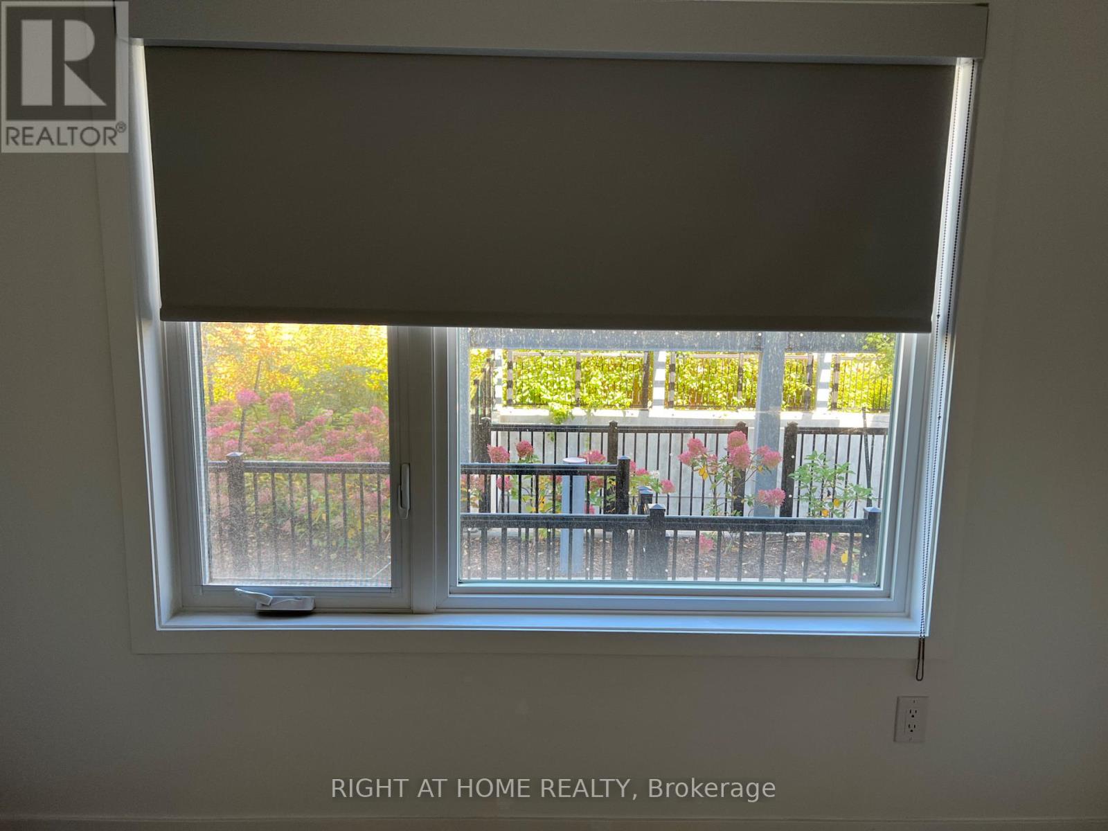 5 - 10 Marquette Avenue, Toronto, Ontario  M6A 0E1 - Photo 22 - C12439307