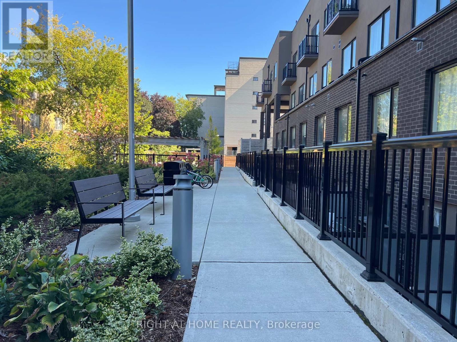 5 - 10 Marquette Avenue, Toronto, Ontario  M6A 0E1 - Photo 23 - C12439307
