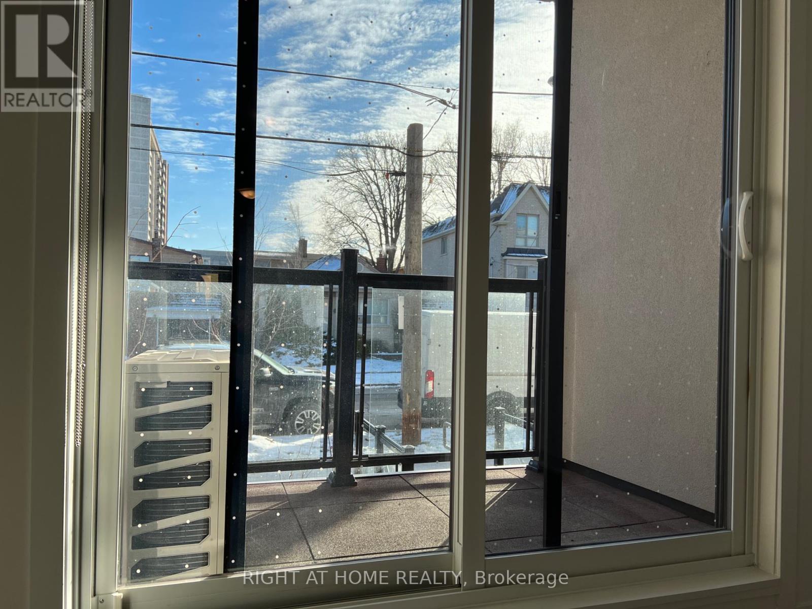 5 - 10 Marquette Avenue, Toronto, Ontario  M6A 0E1 - Photo 6 - C12439307