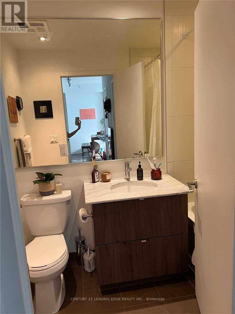 1010 - 170 Fort York Boulevard, Toronto, Ontario  M5V 0E6 - Photo 7 - C12439348