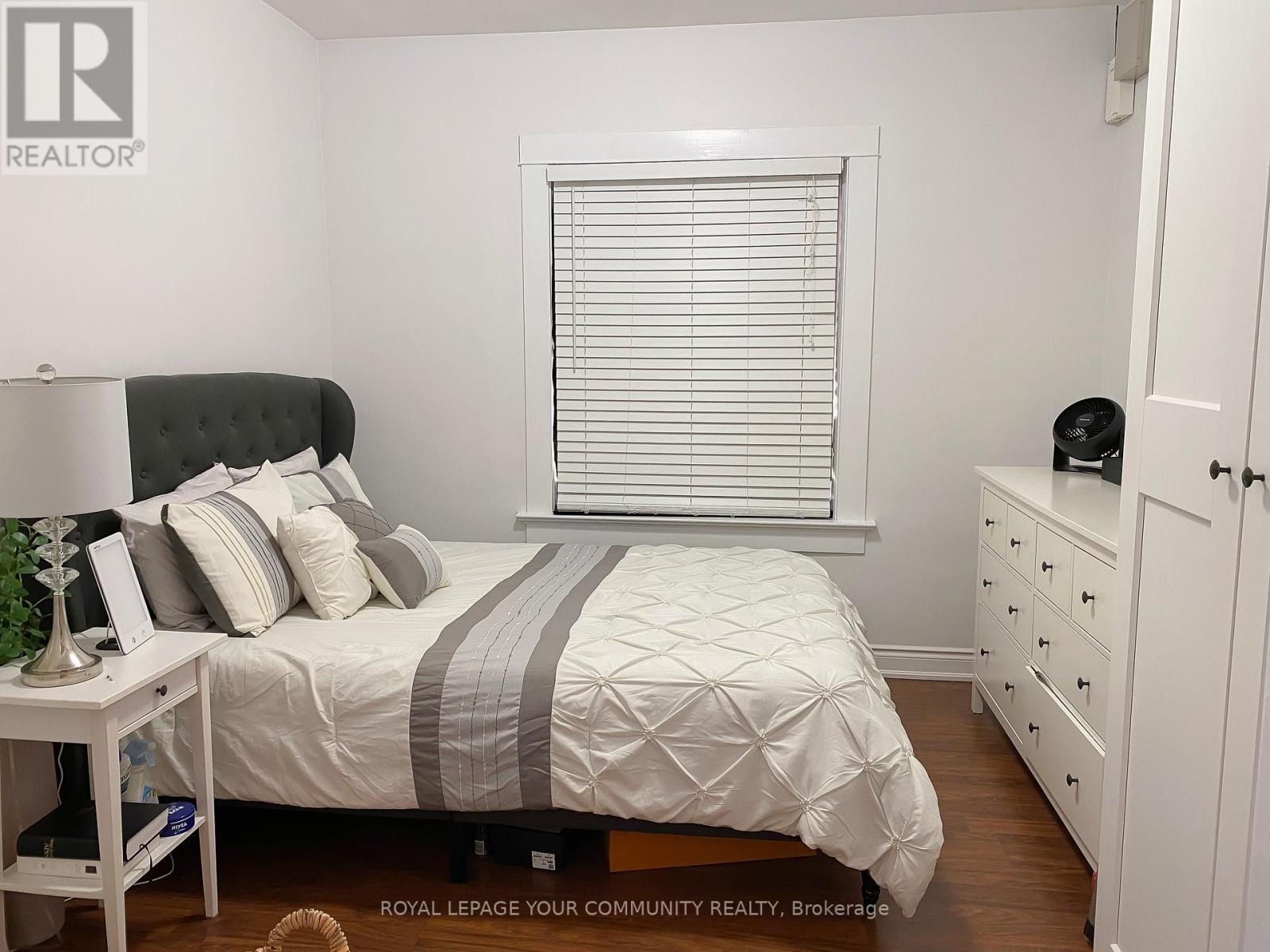 154 Day Avenue, Toronto, Ontario  M6E 3W3 - Photo 44 - W12436256