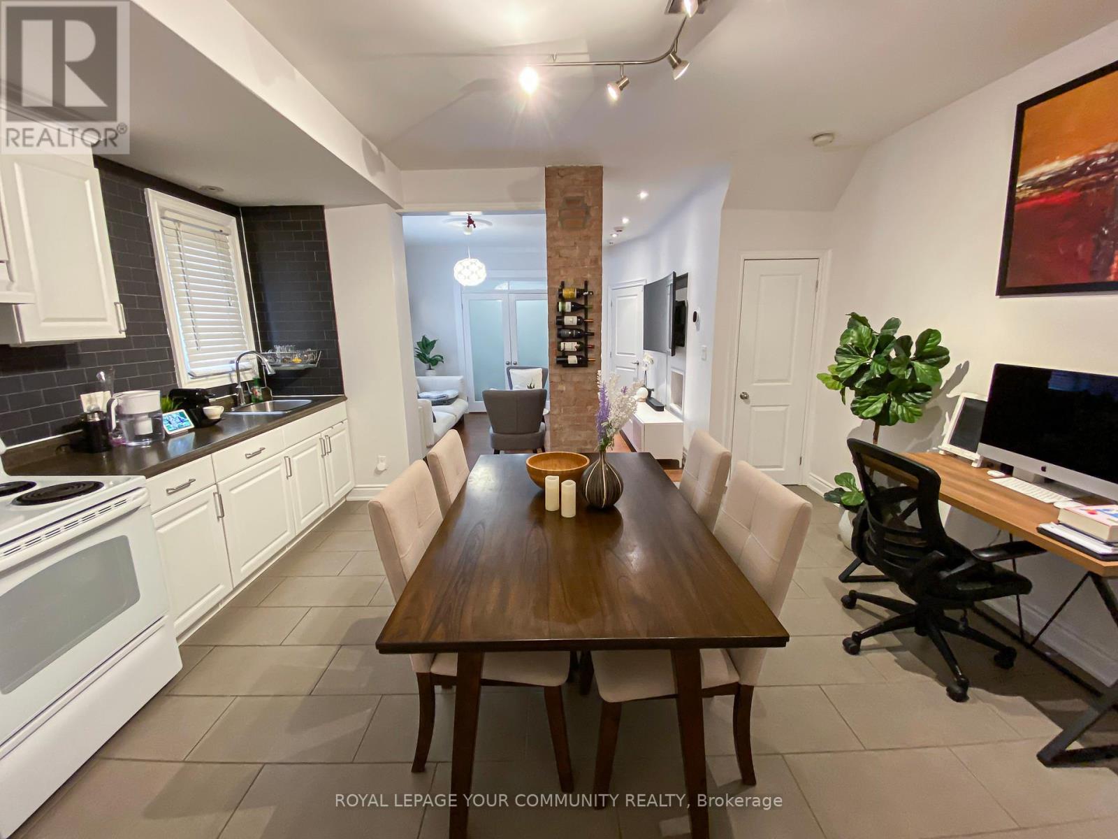 154 Day Avenue, Toronto, Ontario  M6E 3W3 - Photo 39 - W12436256