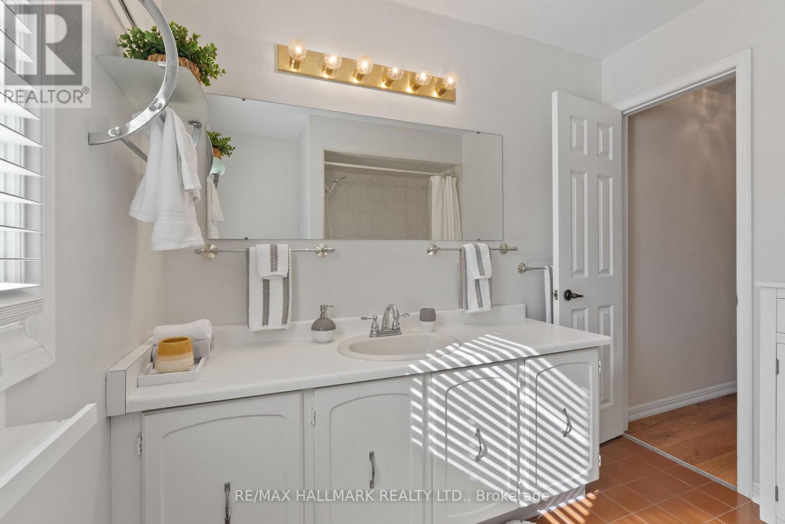 15 Emcarr Drive, Toronto, Ontario  M1E 4Z9 - Photo 22 - E12439297