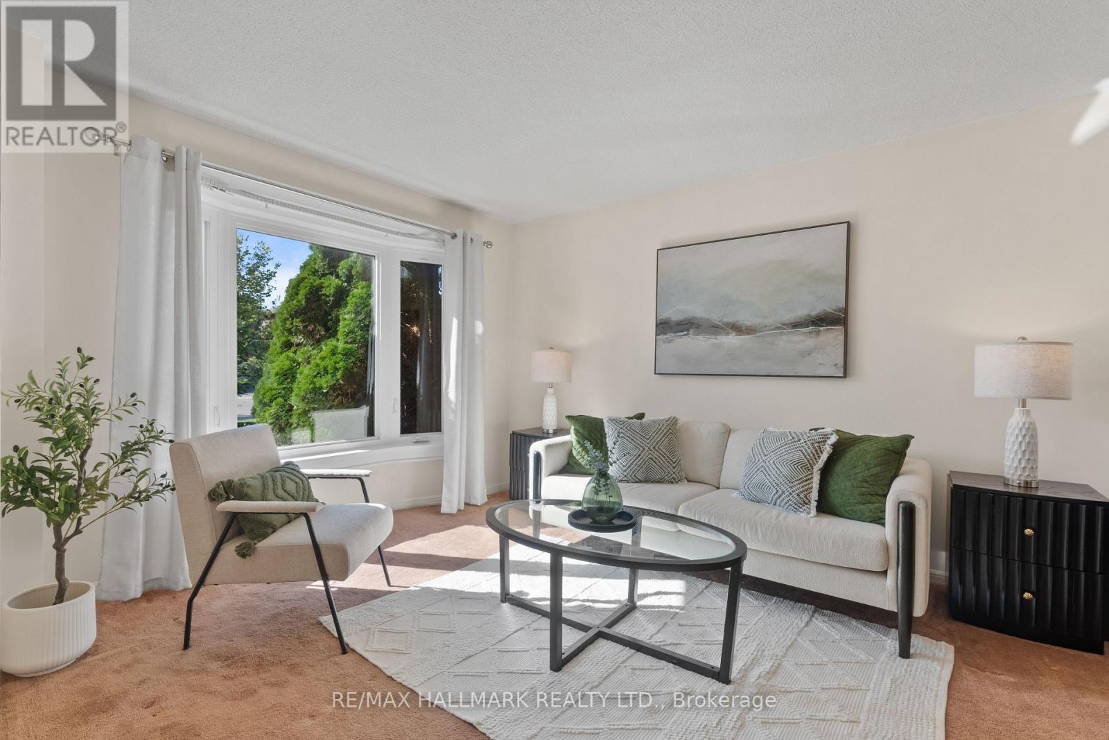 15 Emcarr Drive, Toronto, Ontario  M1E 4Z9 - Photo 4 - E12439297