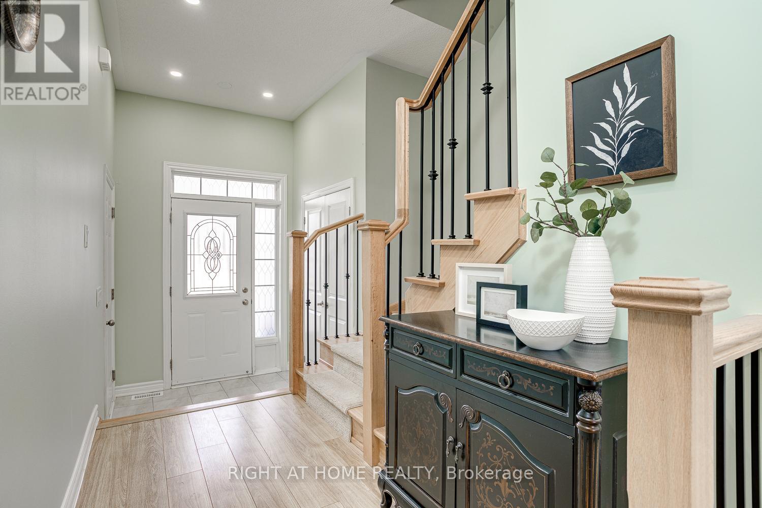 6 Southampton Street, Scugog, Ontario  L9L 0A2 - Photo 3 - E12439305