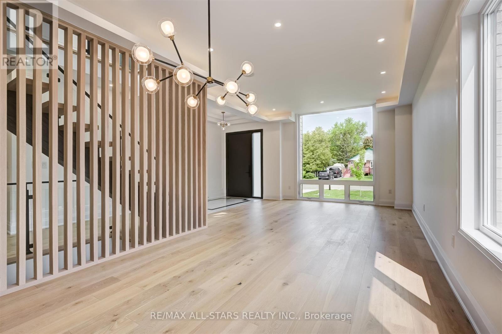 93 Cree Avenue, Toronto, Ontario  M1M 1Z9 - Photo 7 - E12439322