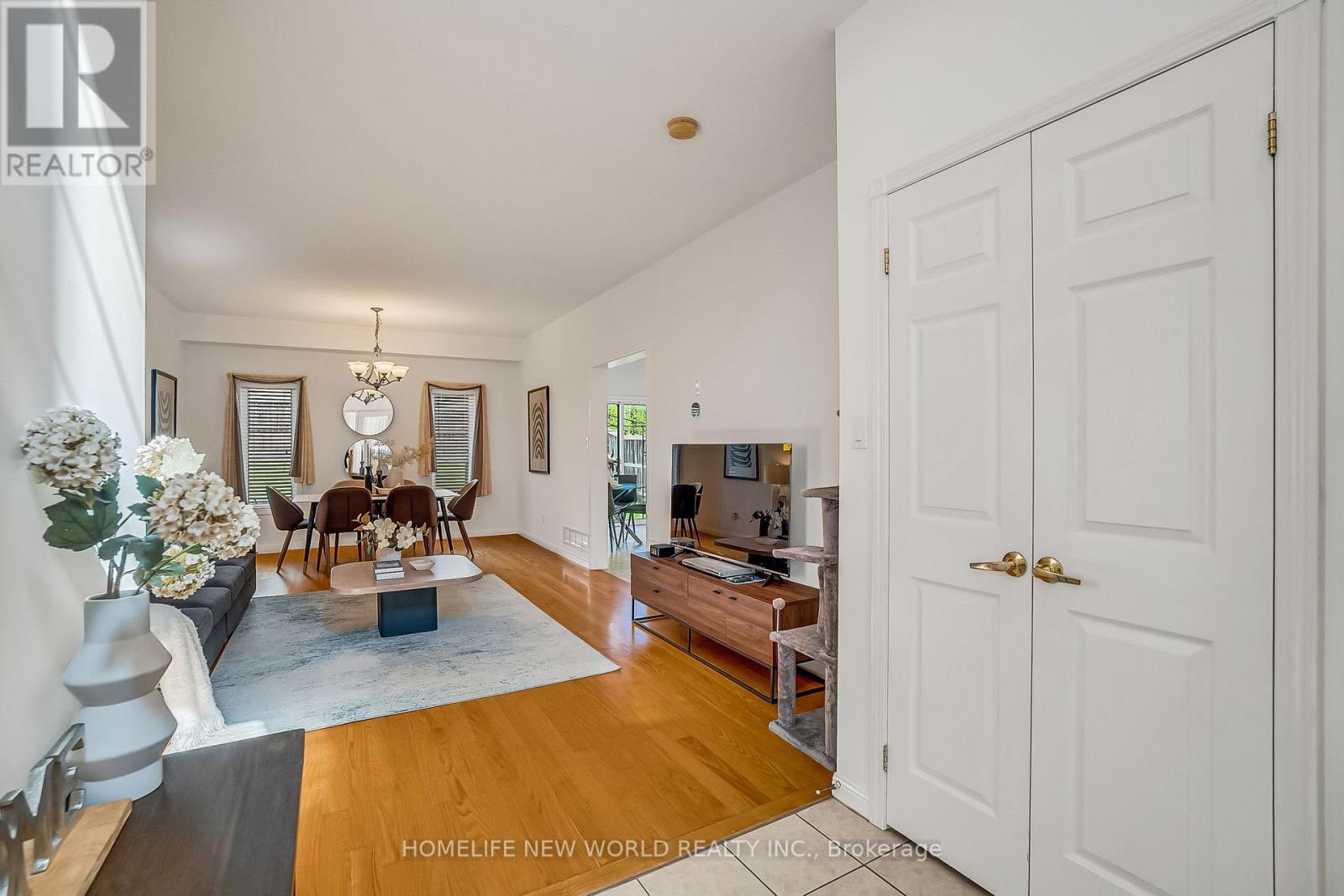 766 Greystone Court, Oshawa, Ontario  L1K 2V1 - Photo 4 - E12439324