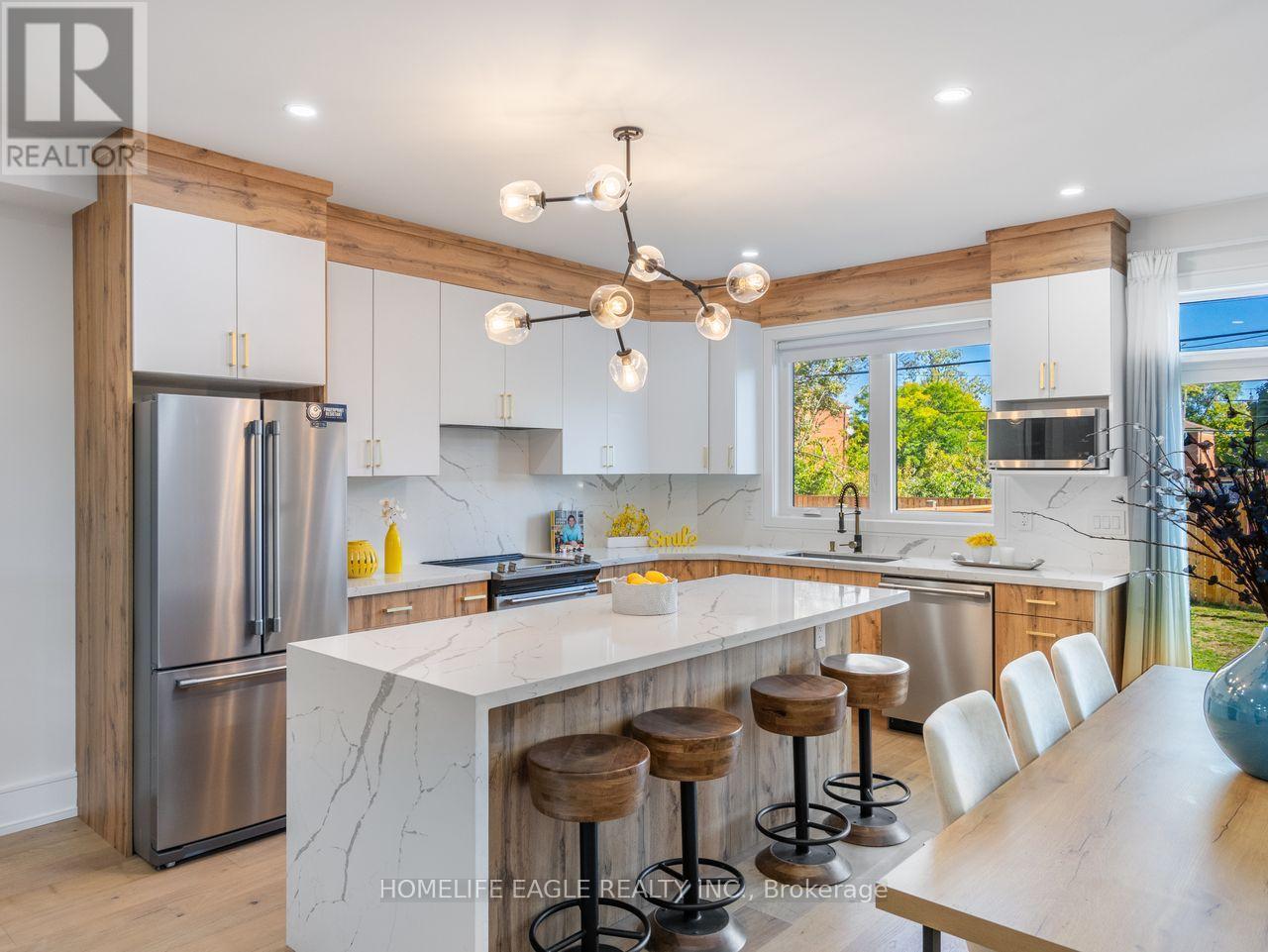 109a Heale Avenue, Toronto, Ontario  M1N 3Y2 - Photo 3 - E12439343
