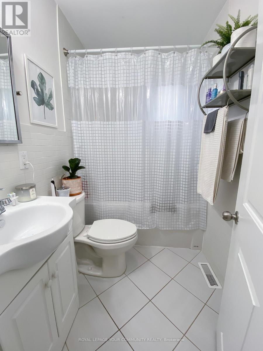 154 Day Avenue, Toronto, Ontario  M6E 3W3 - Photo 41 - W12436256