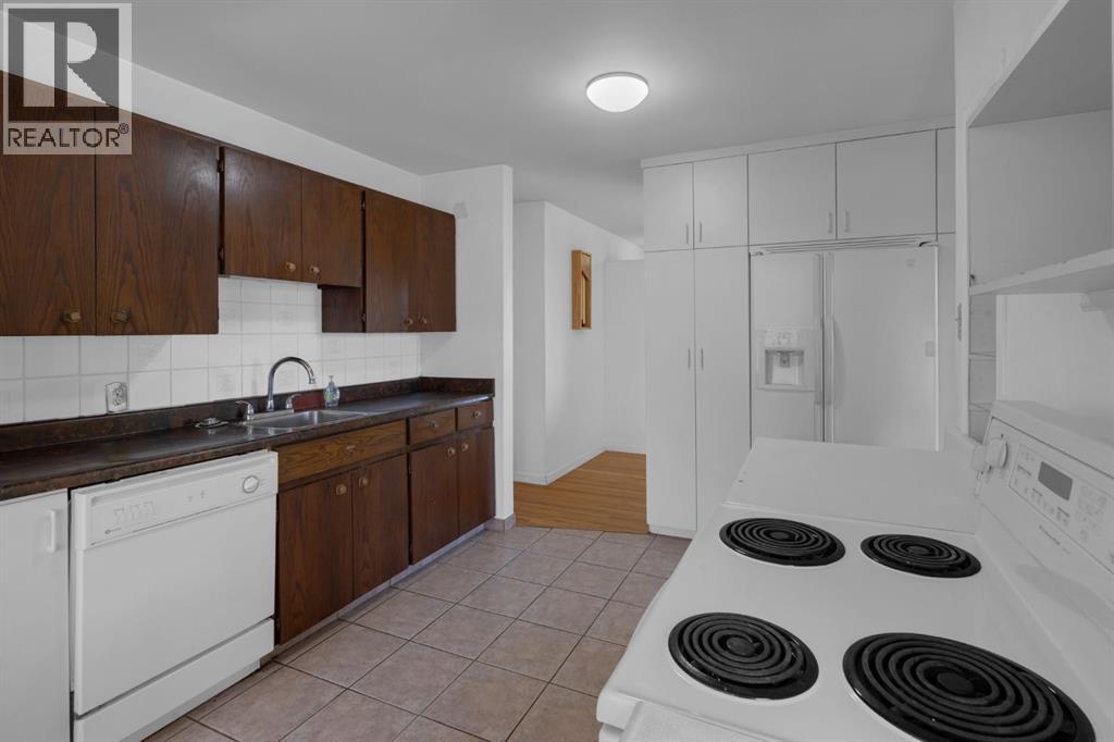 419 33 Avenue Ne, Calgary, Alberta  T2E 2J2 - Photo 13 - A2256402