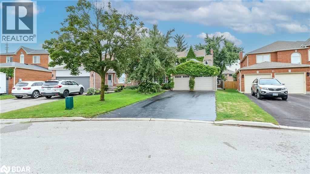 12 Gordon Court, Barrie, Ontario  L4N 7A4 - Photo 1 - 40761752
