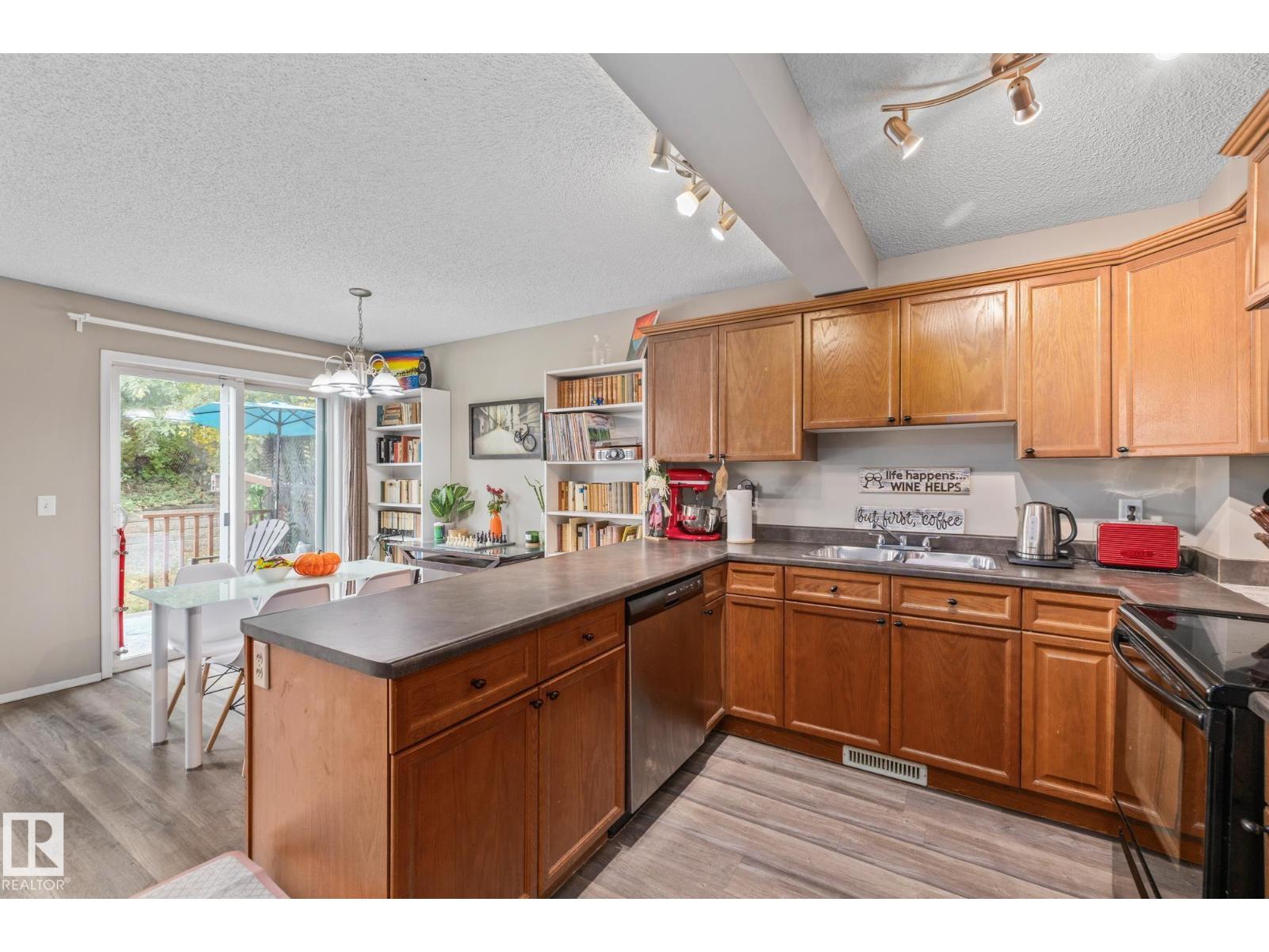 61 Vaughn Av, Spruce Grove, Alberta  T7X 4R9 - Photo 8 - E4460371