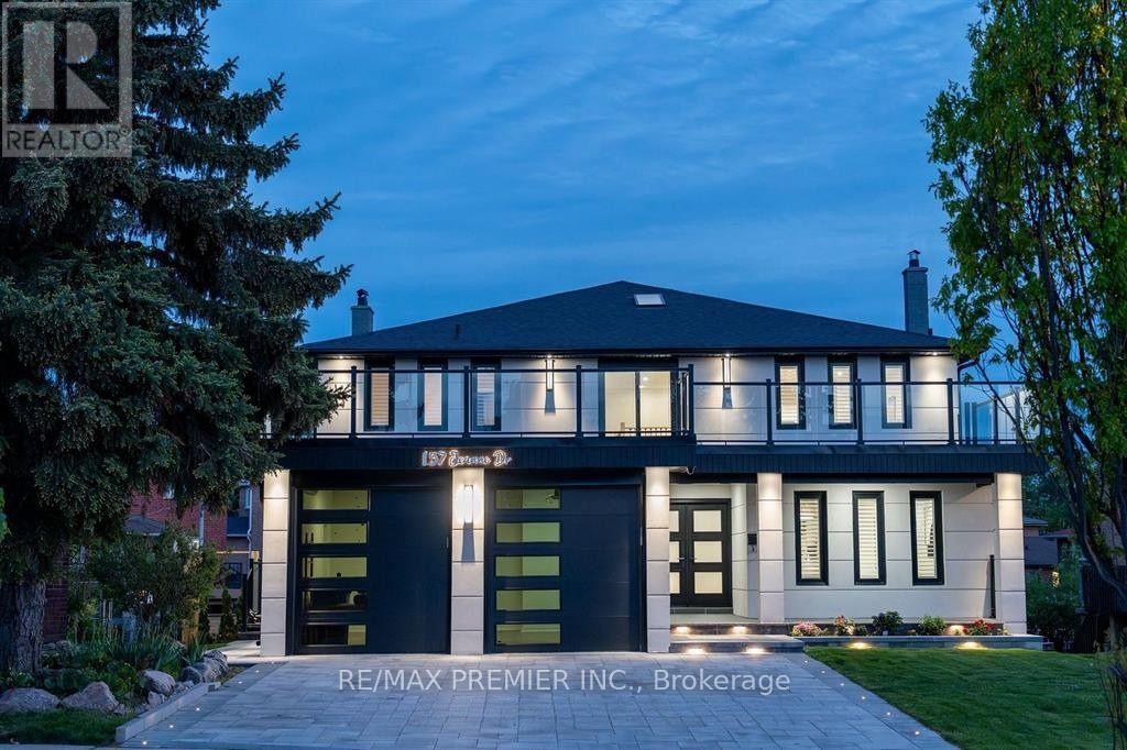 157 Jeanne Drive, Vaughan, Ontario  L4L 1X8 - Photo 2 - N12439314