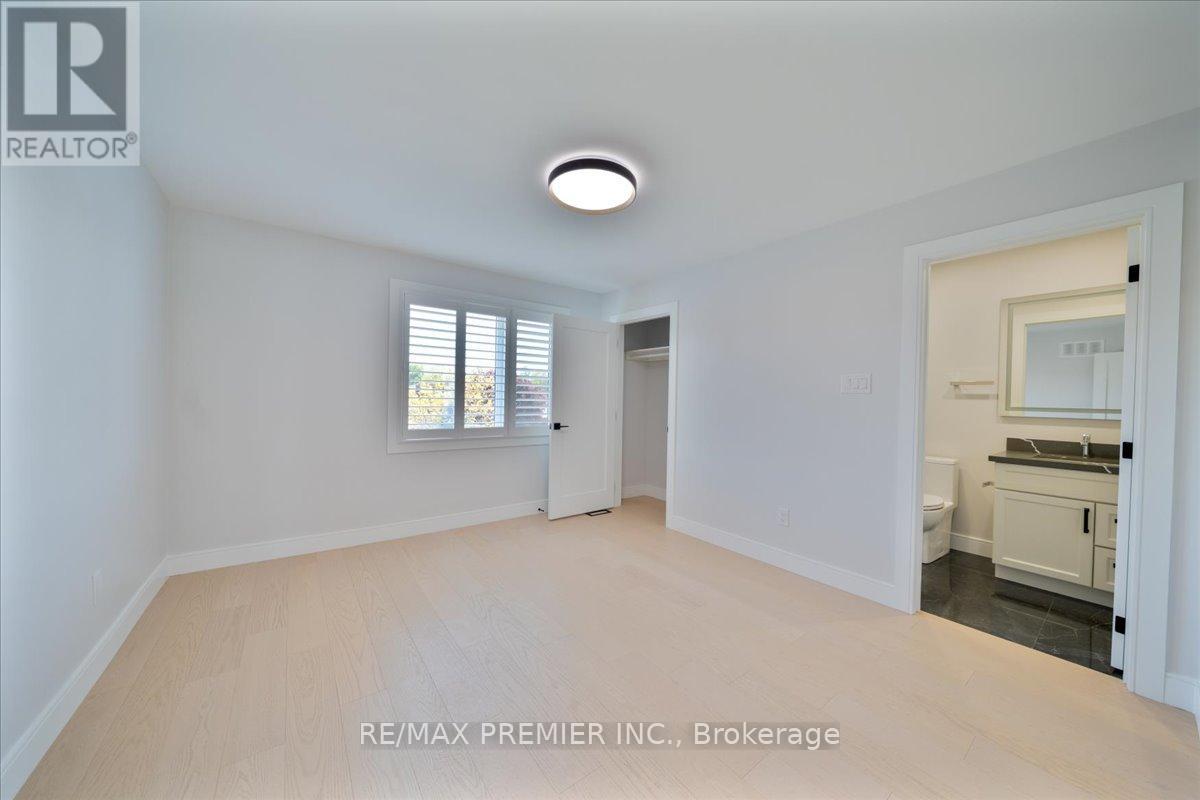 157 Jeanne Drive, Vaughan, Ontario  L4L 1X8 - Photo 24 - N12439314