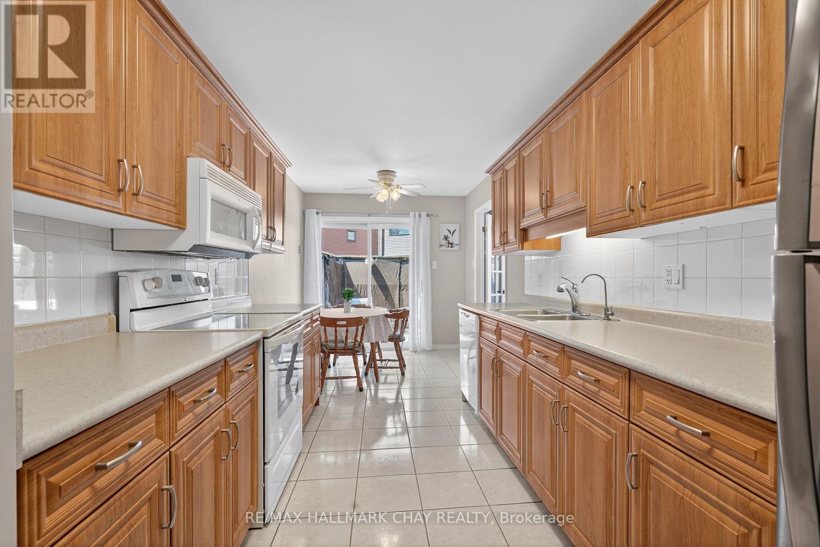 33 Parkette Drive, New Tecumseth, Ontario  L9R 1R7 - Photo 13 - N12439351