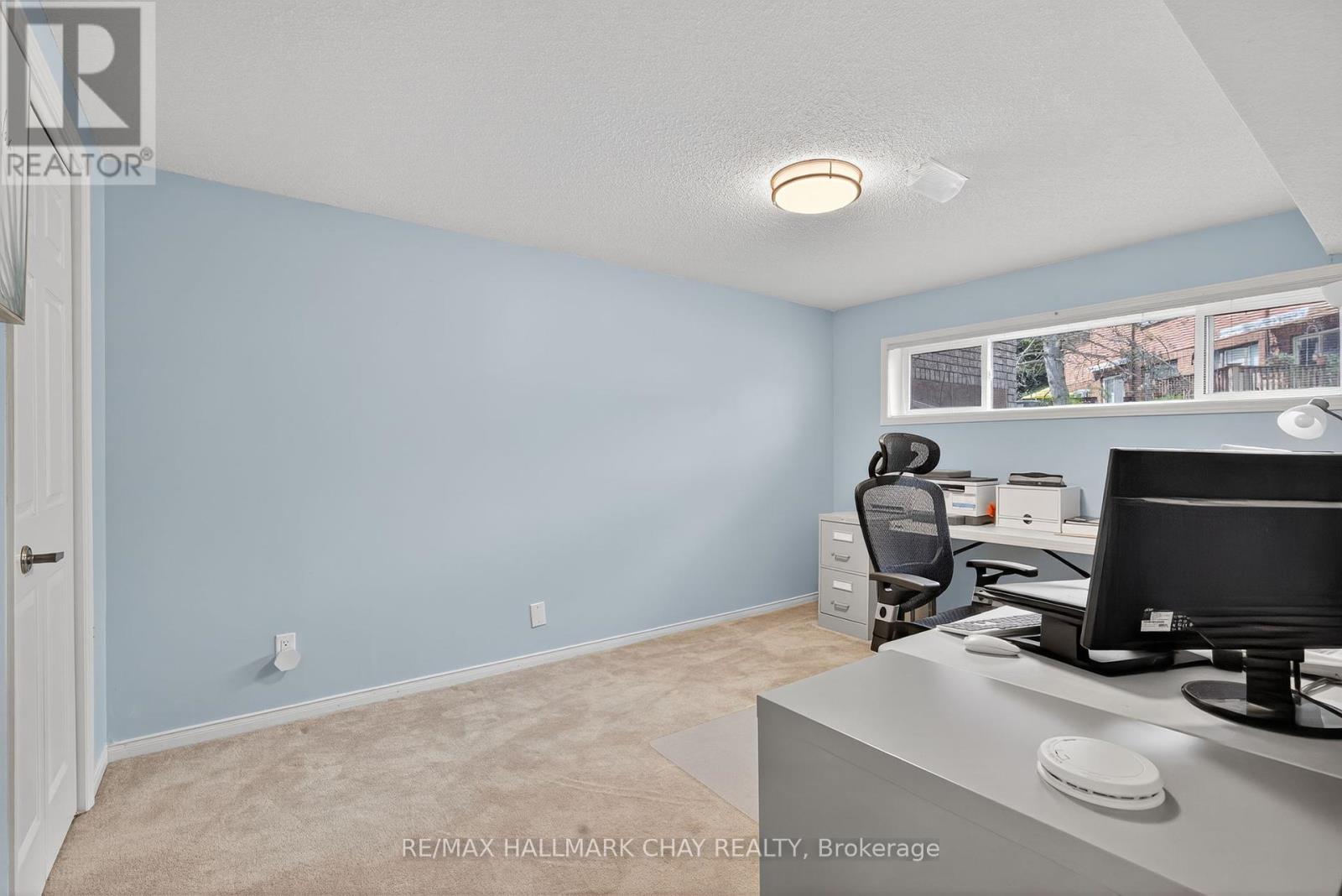 33 Parkette Drive, New Tecumseth, Ontario  L9R 1R7 - Photo 20 - N12439351
