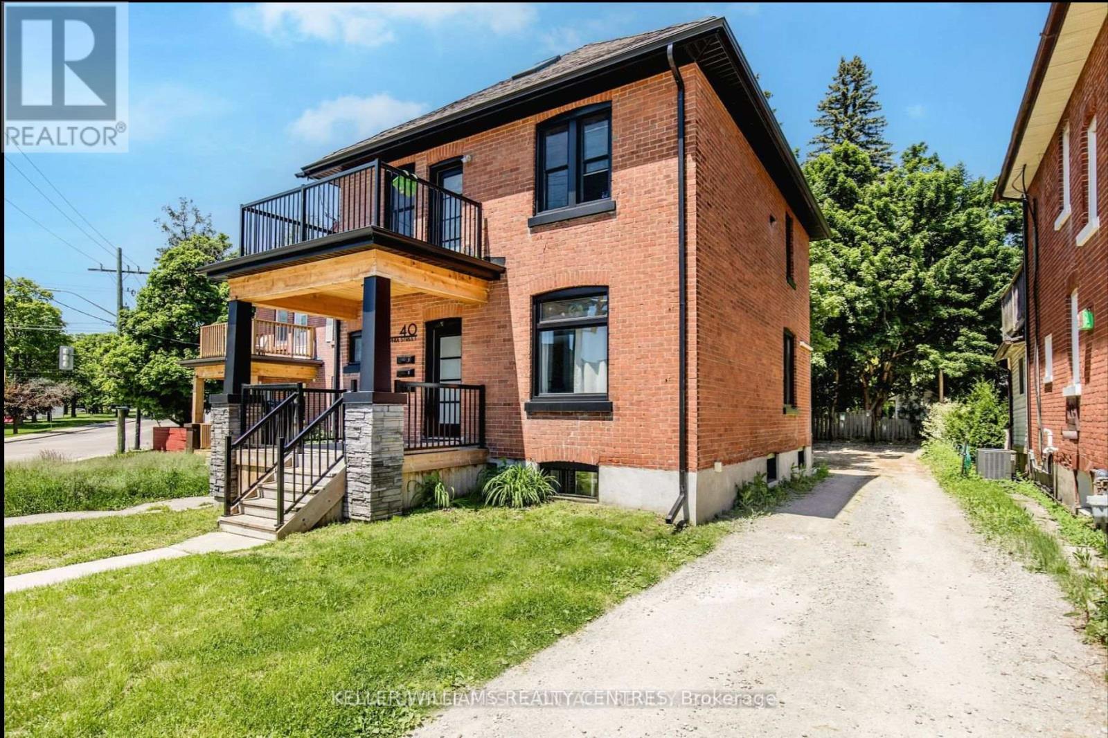 LOWER - 40 SOPHIA STREET W, Barrie, Ontario