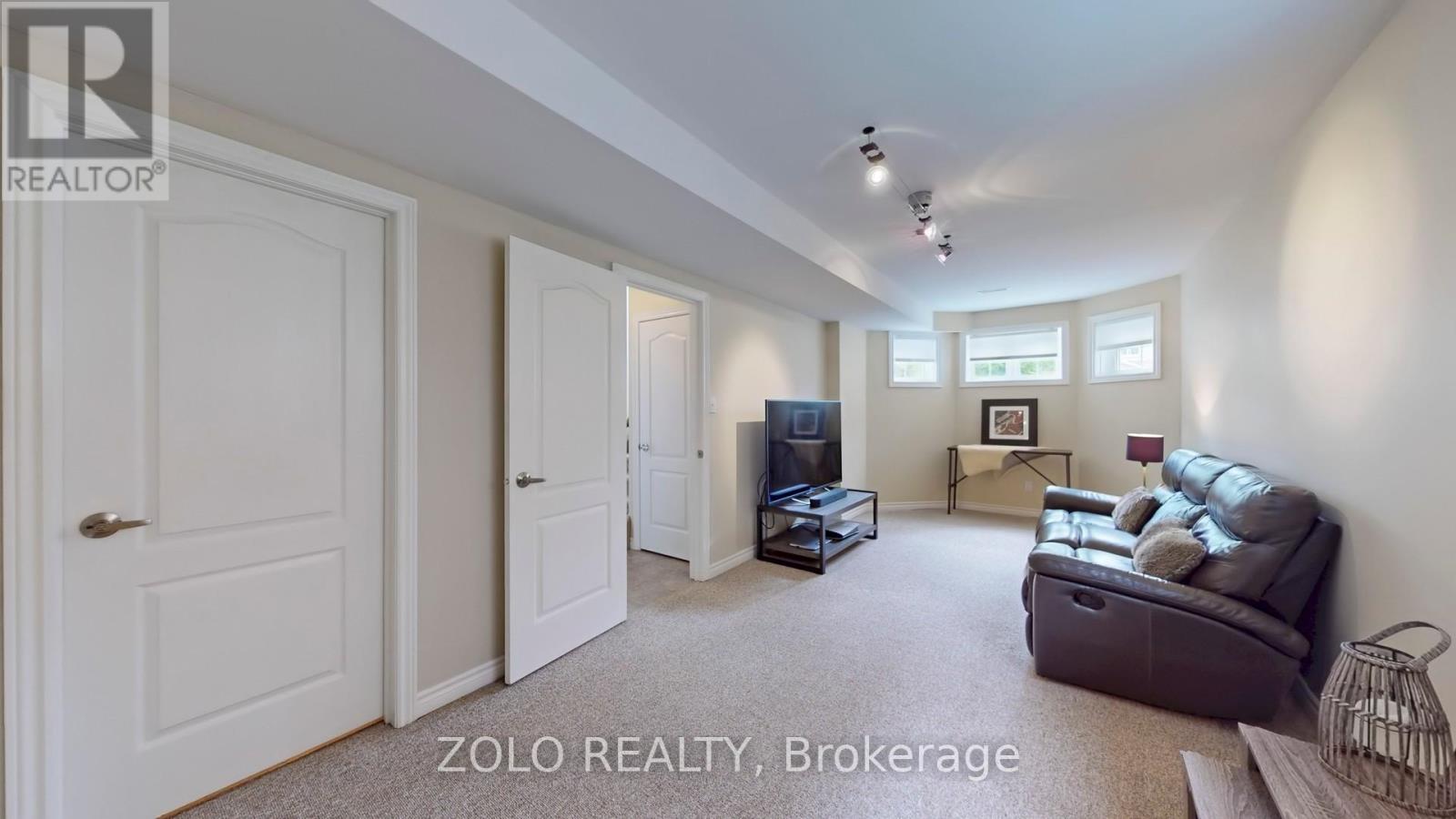7 Golden Eagle Way, Barrie, Ontario  L4M 6P6 - Photo 22 - S12439332