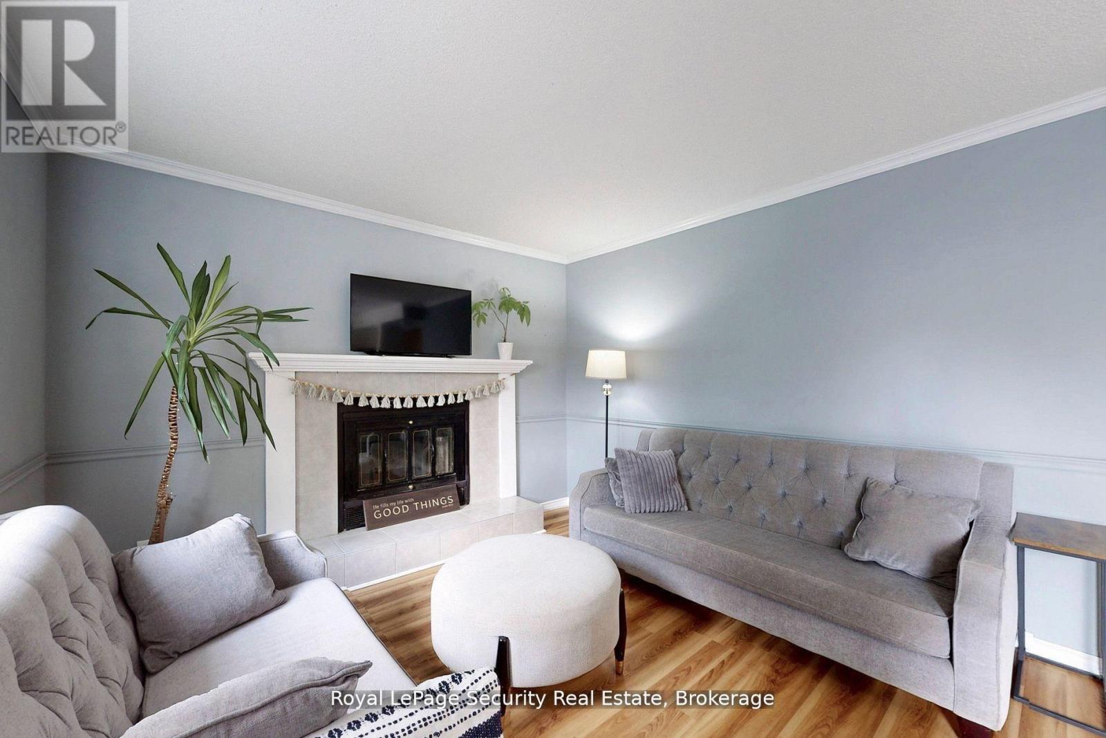 122 Browning Trail, Barrie, Ontario  L4N 6R3 - Photo 12 - S12439361