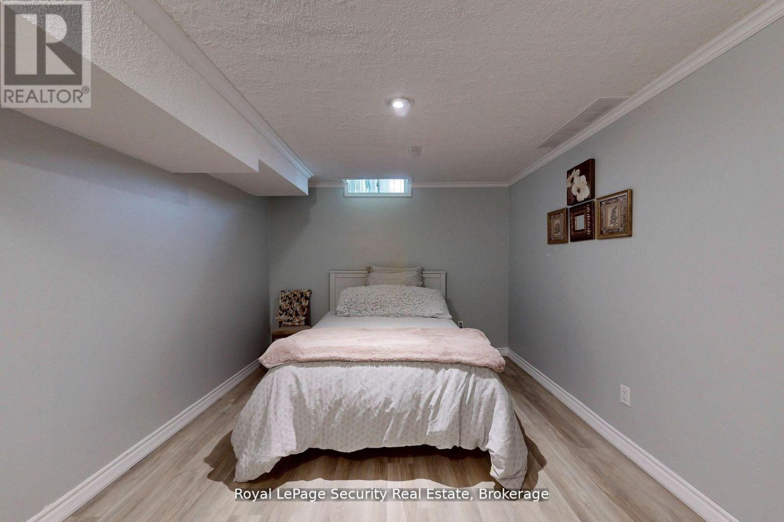 122 Browning Trail, Barrie, Ontario  L4N 6R3 - Photo 36 - S12439361