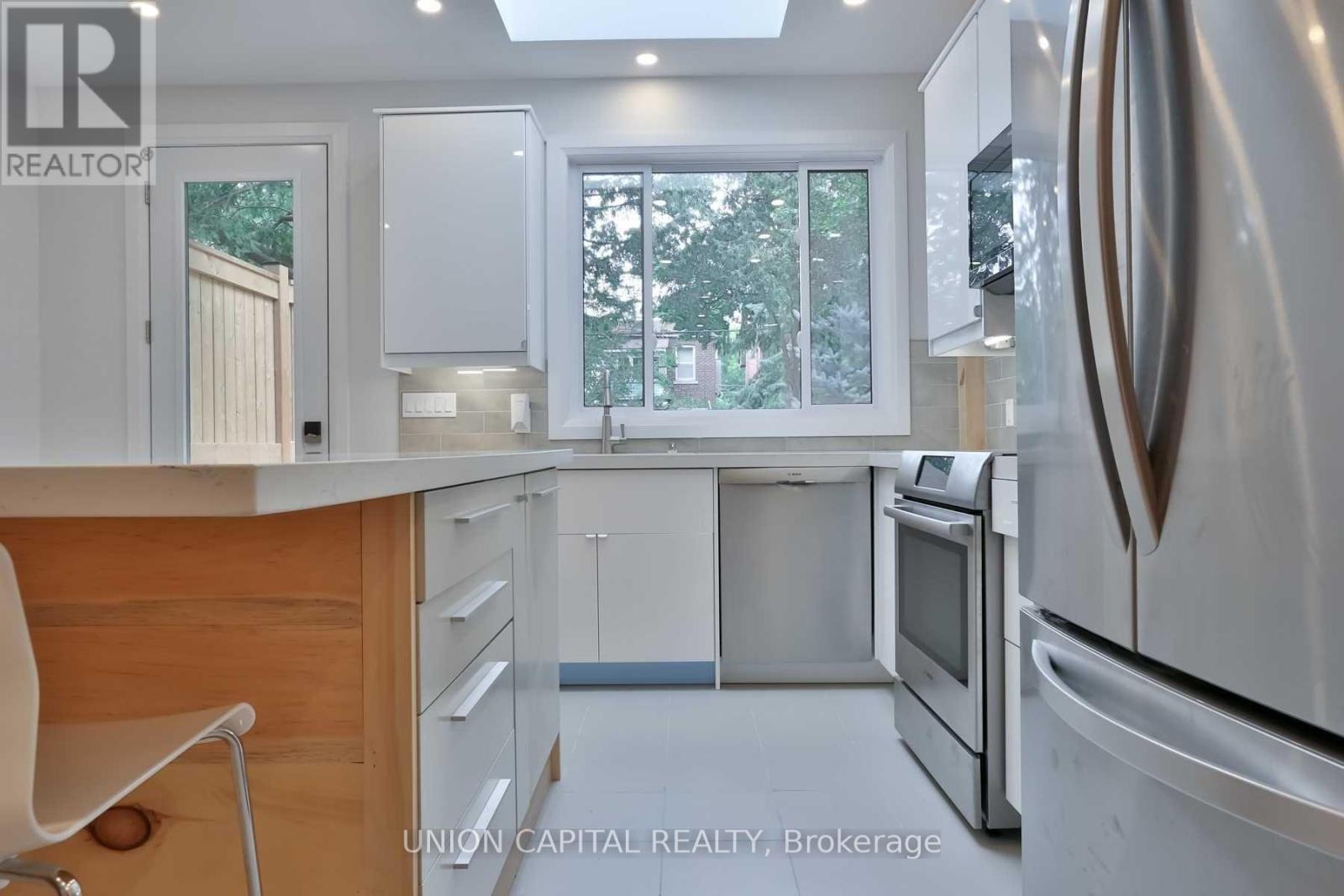 Main - 56 Ravina Crescent, Toronto, Ontario  M4J 3M2 - Photo 10 - E12438106