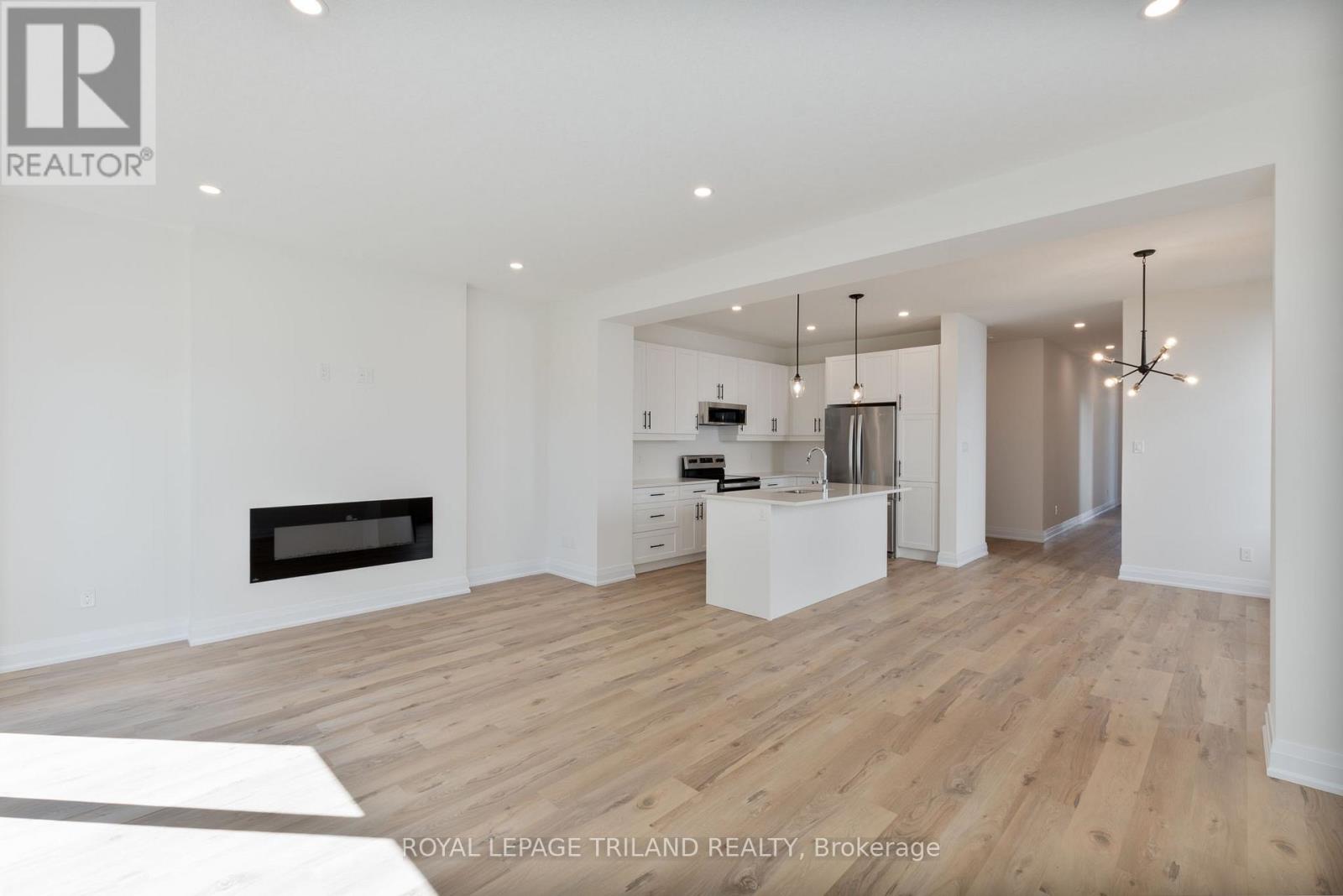 20 - 101 Swales Avenue, Strathroy-Caradoc, Ontario  N7G 0C1 - Photo 18 - X12276167