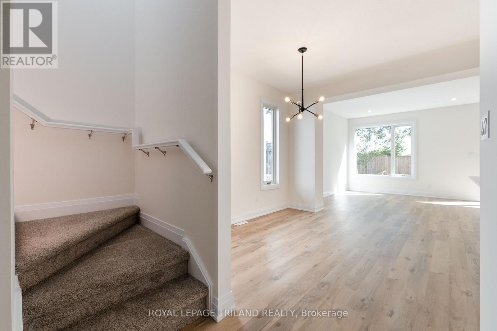 20 - 101 Swales Avenue, Strathroy-Caradoc, Ontario  N7G 0C1 - Photo 7 - X12276167