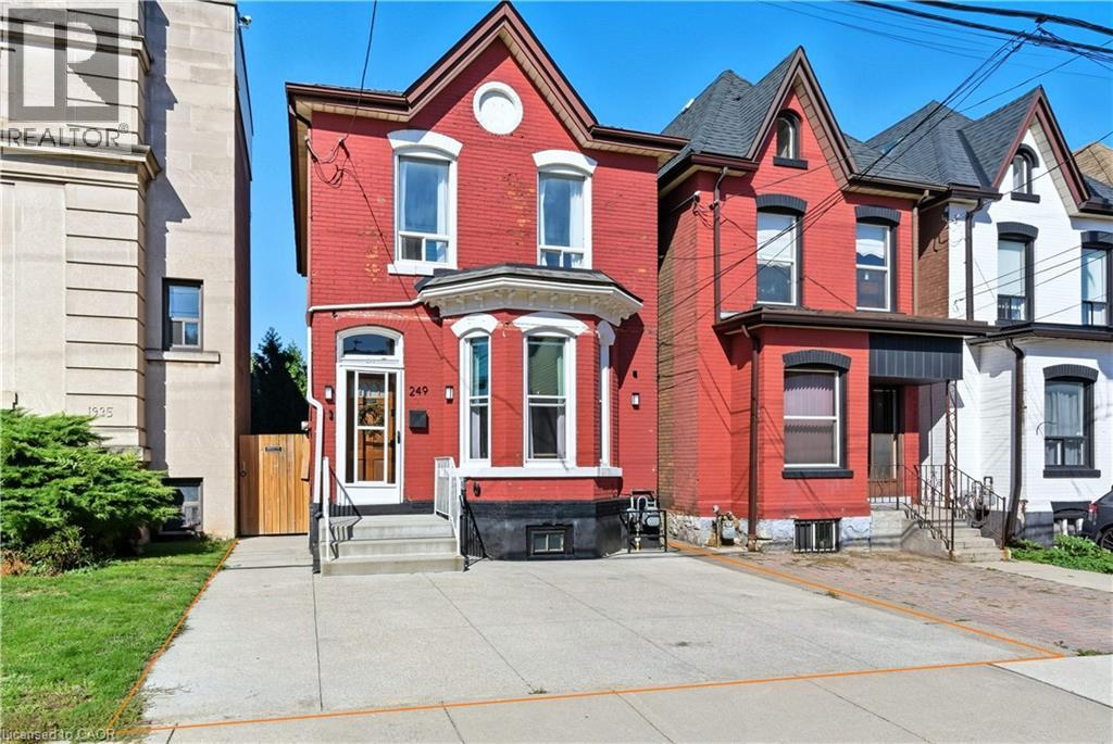 249 Bay Street N, Hamilton, Ontario  L8L 1M2 - Photo 3 - 40775278