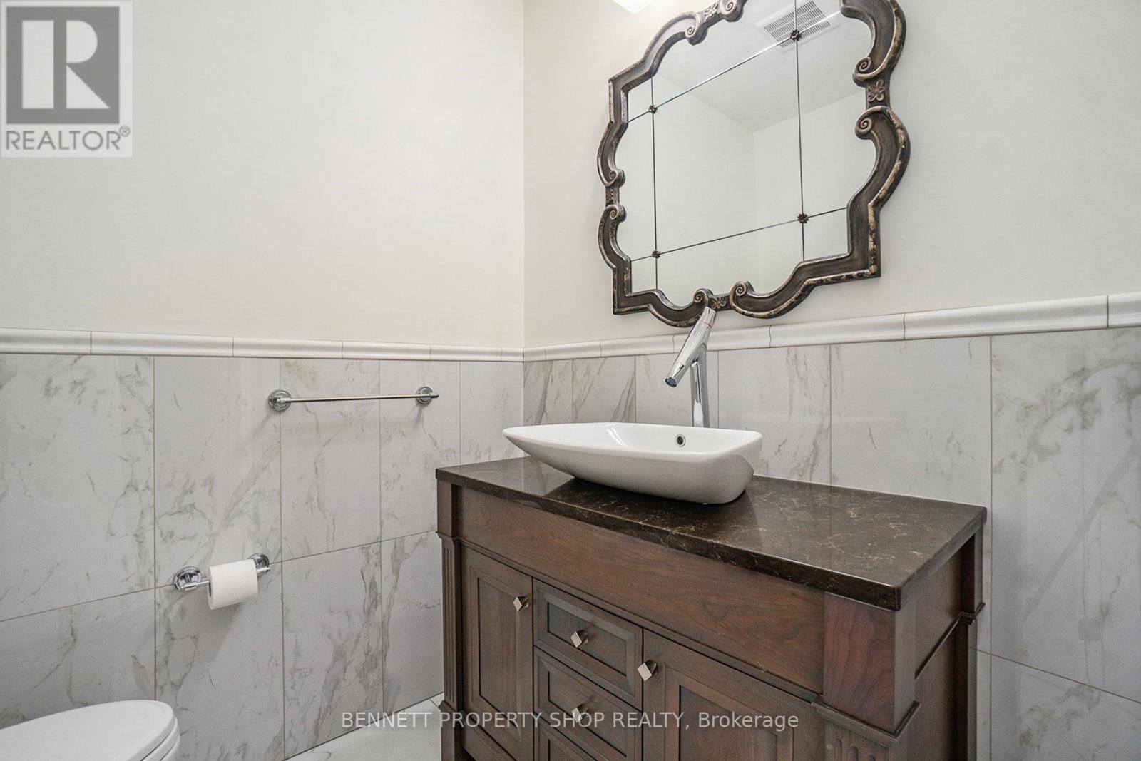 2253 Prospect Avenue, Ottawa, Ontario  K1H 7G2 - Photo 14 - X12438585
