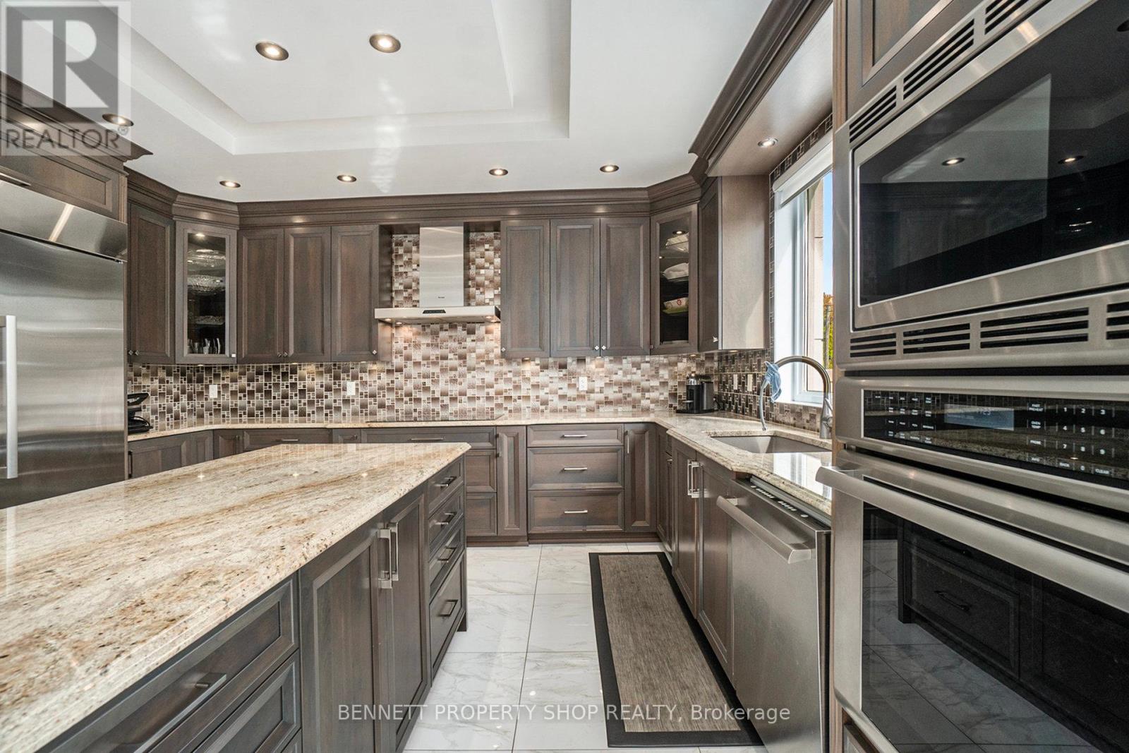 2253 Prospect Avenue, Ottawa, Ontario  K1H 7G2 - Photo 8 - X12438585