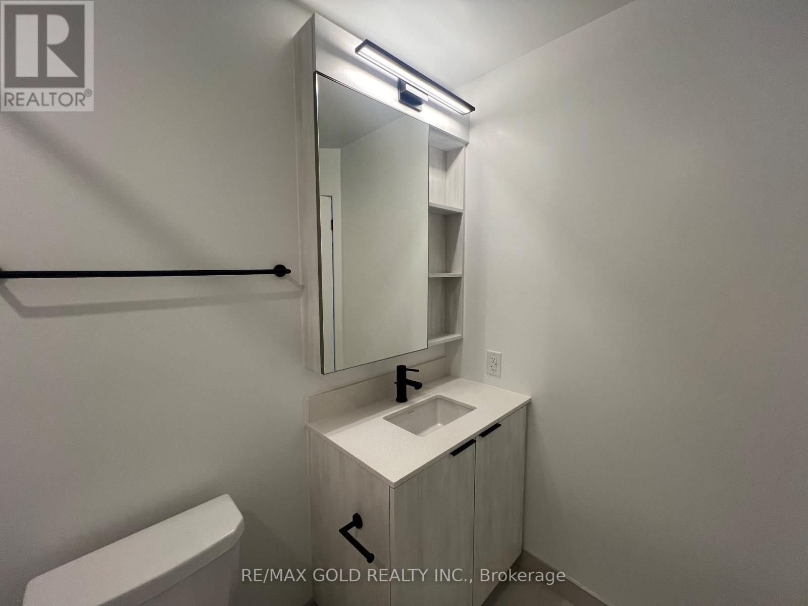 901 - 2495 Eglinton Avenue E, Mississauga, Ontario  L5M 2V8 - Photo 12 - W12439287