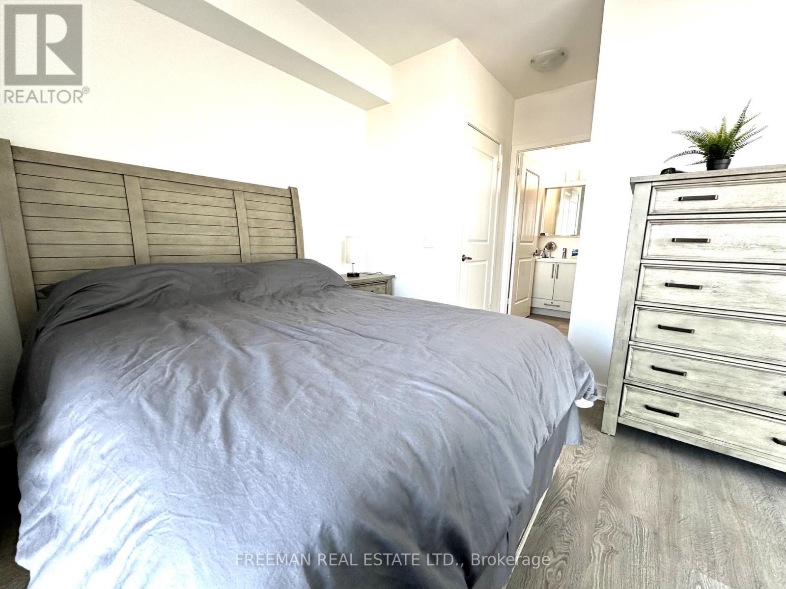 1509 - 4699 Glen Erin Drive, Mississauga, Ontario  L5M 2E5 - Photo 23 - W12439293