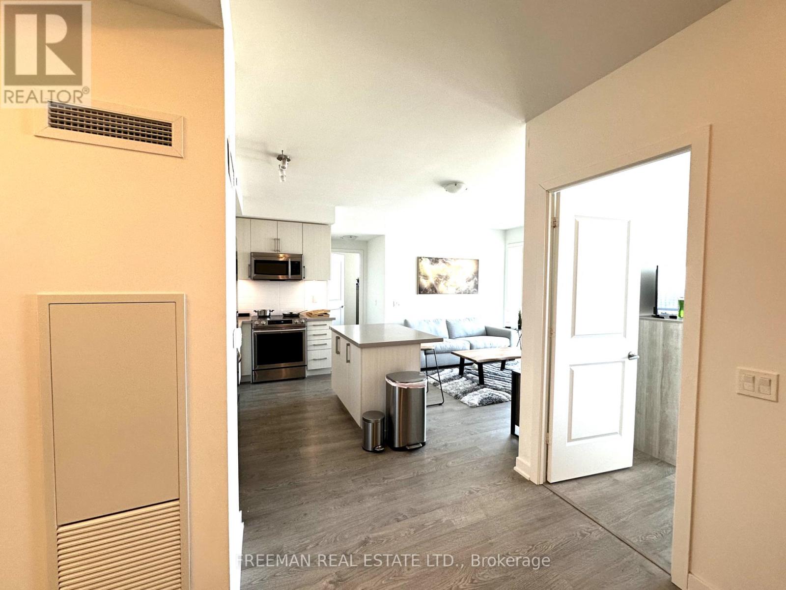 1509 - 4699 Glen Erin Drive, Mississauga, Ontario  L5M 2E5 - Photo 6 - W12439293