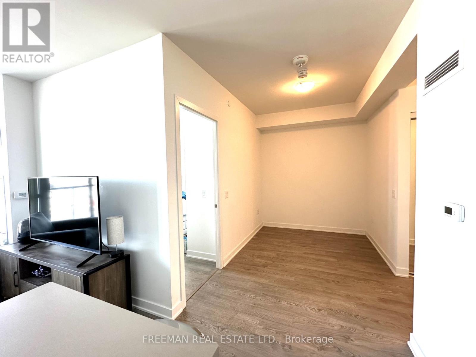 1509 - 4699 Glen Erin Drive, Mississauga, Ontario  L5M 2E5 - Photo 8 - W12439293