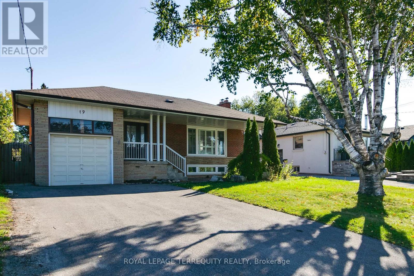 19 Wall Avenue, Toronto, Ontario  M9N 2N6 - Photo 1 - W12439310