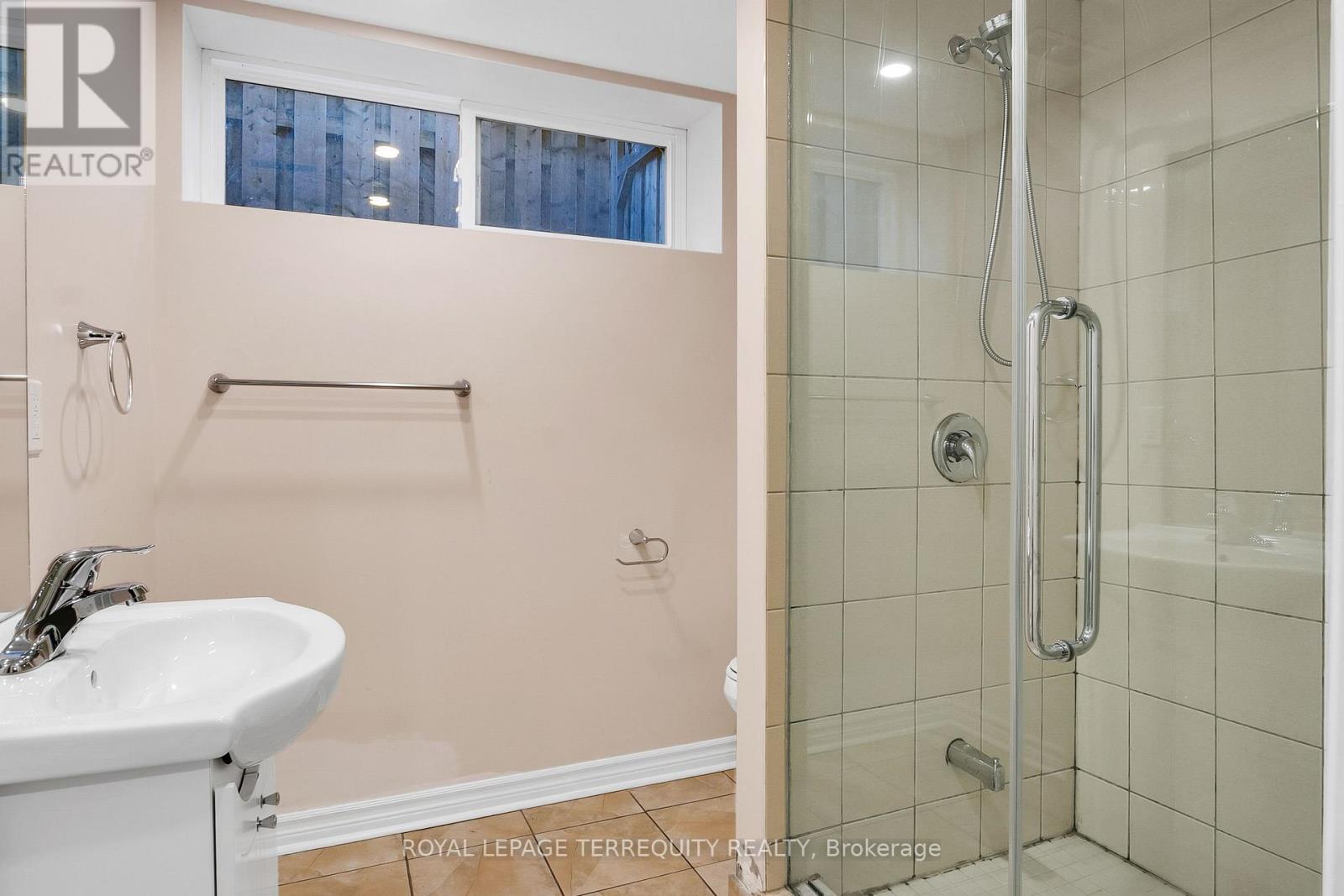 19 Wall Avenue, Toronto, Ontario  M9N 2N6 - Photo 27 - W12439310