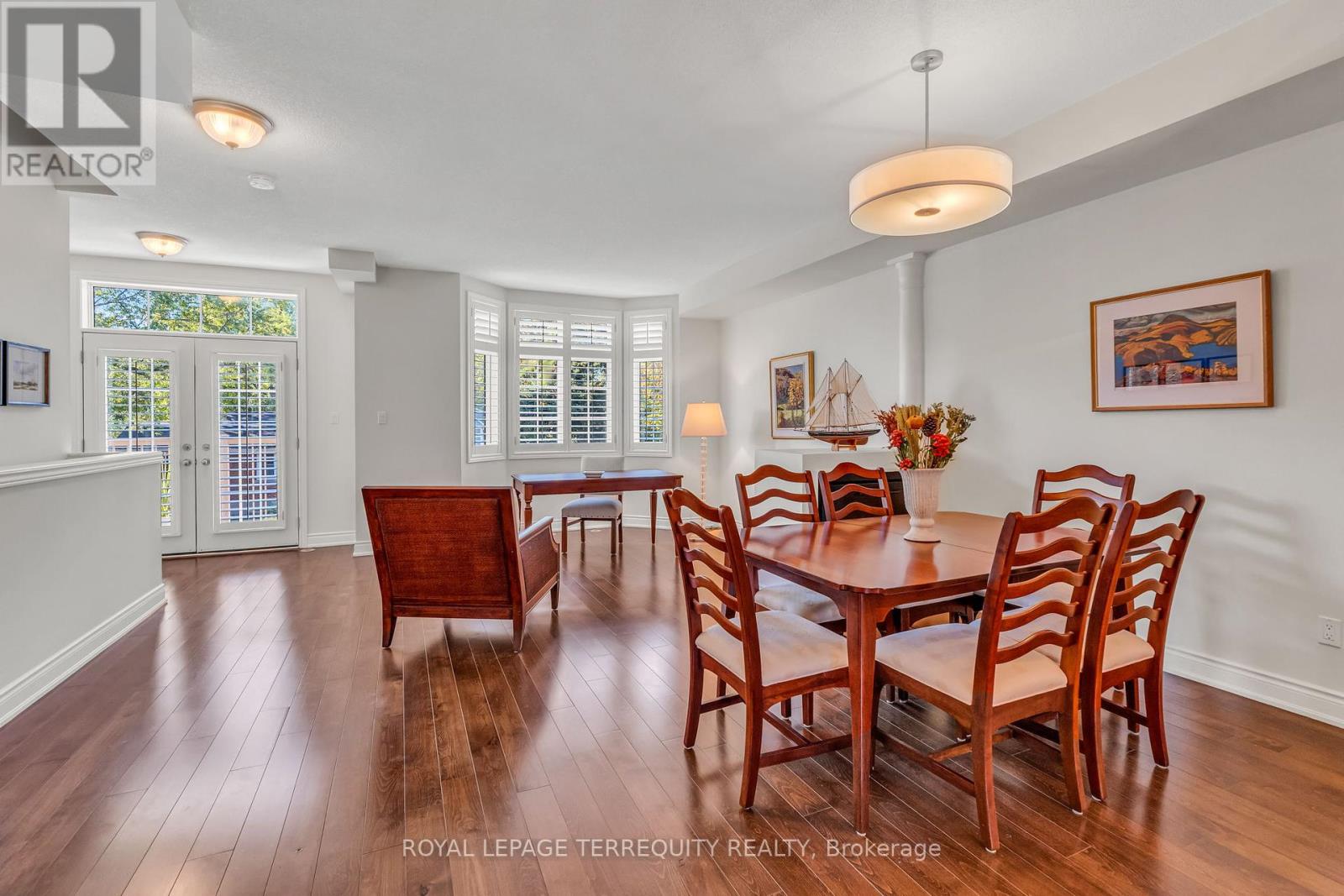 131 Nelson Street, Oakville, Ontario  L6L 3J1 - Photo 15 - W12439320