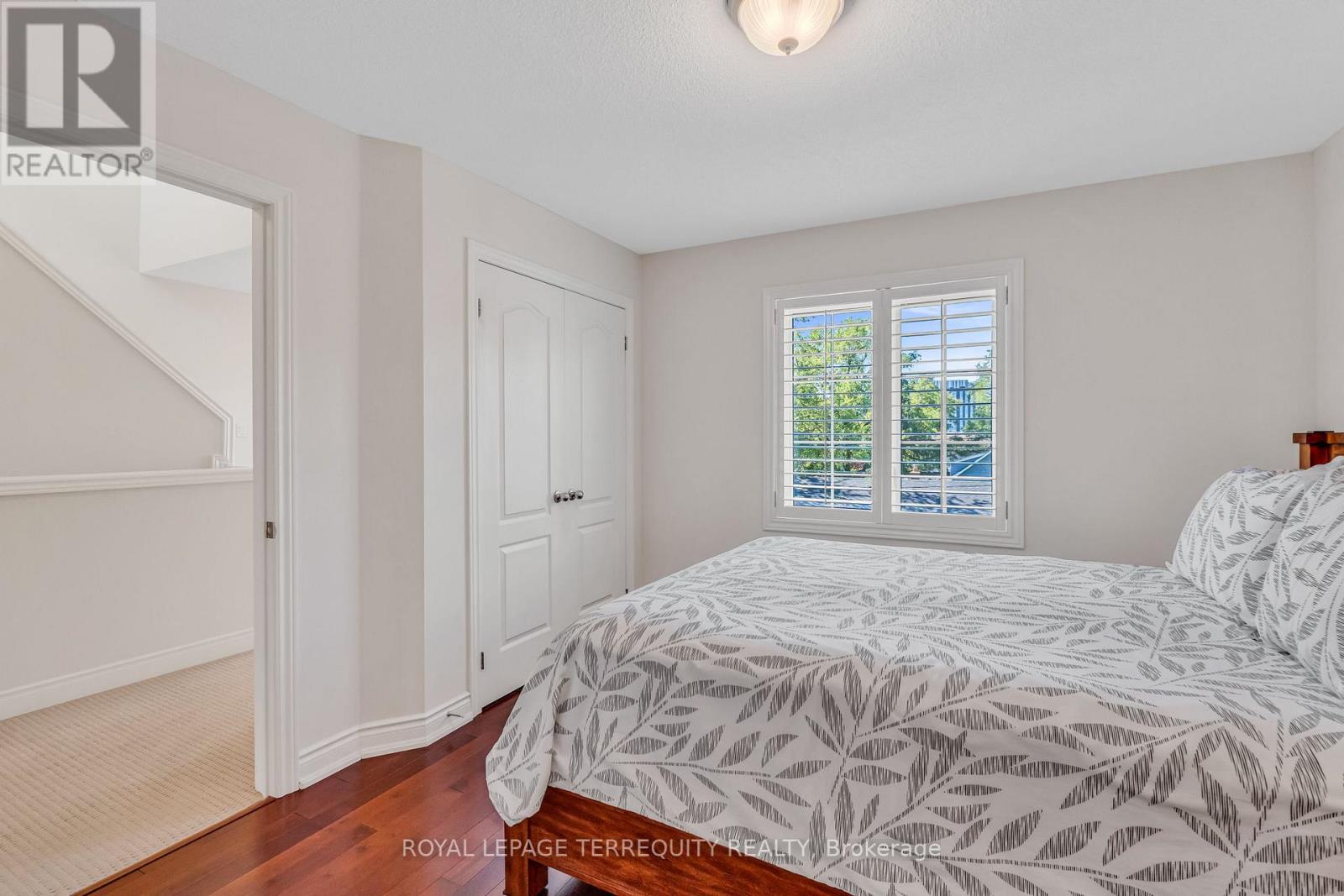 131 Nelson Street, Oakville, Ontario  L6L 3J1 - Photo 24 - W12439320