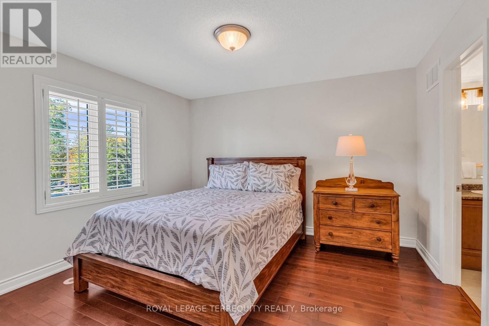 131 Nelson Street, Oakville, Ontario  L6L 3J1 - Photo 25 - W12439320