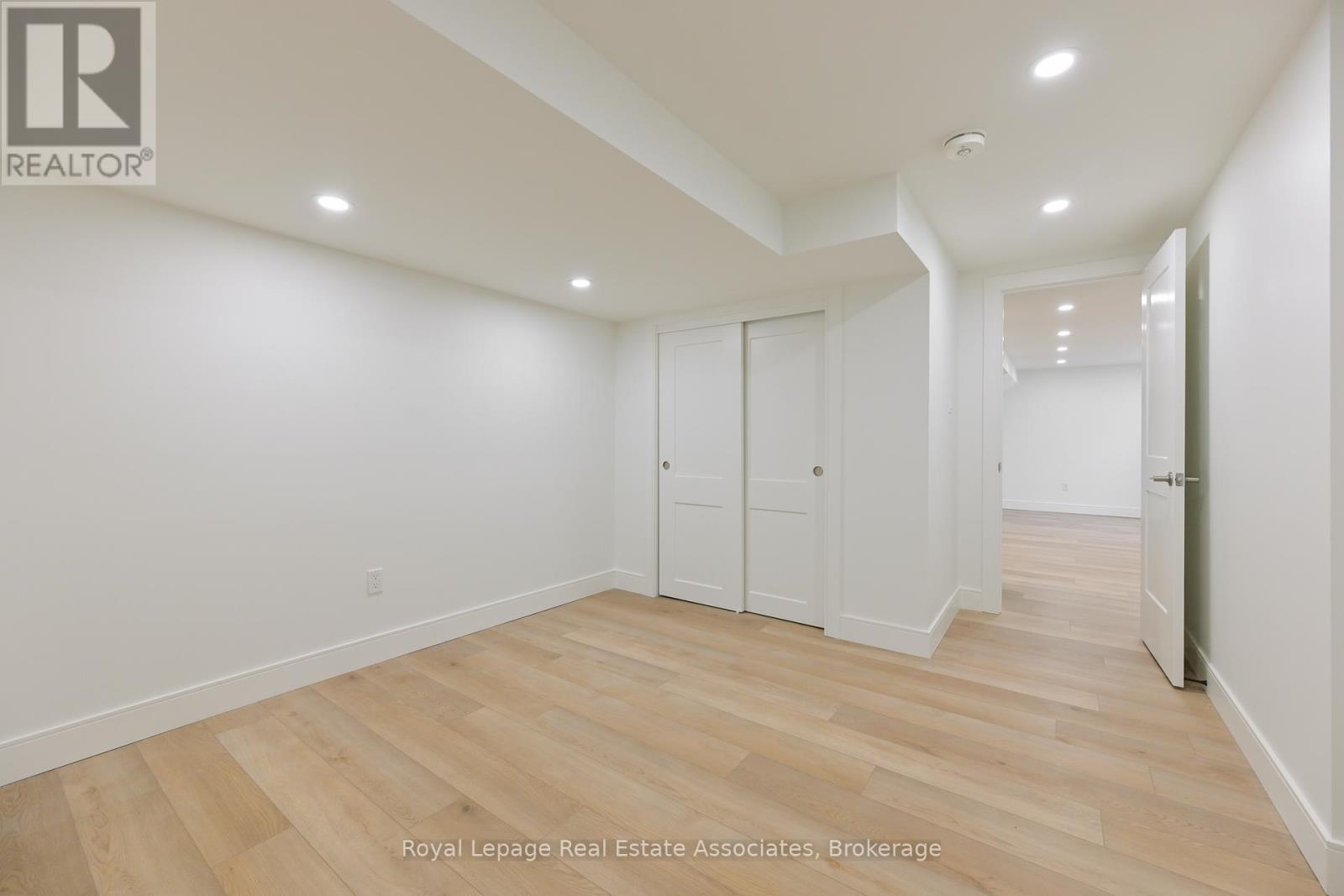 8 Mcnally Street, Halton Hills, Ontario  L7G 6B7 - Photo 12 - W12439323