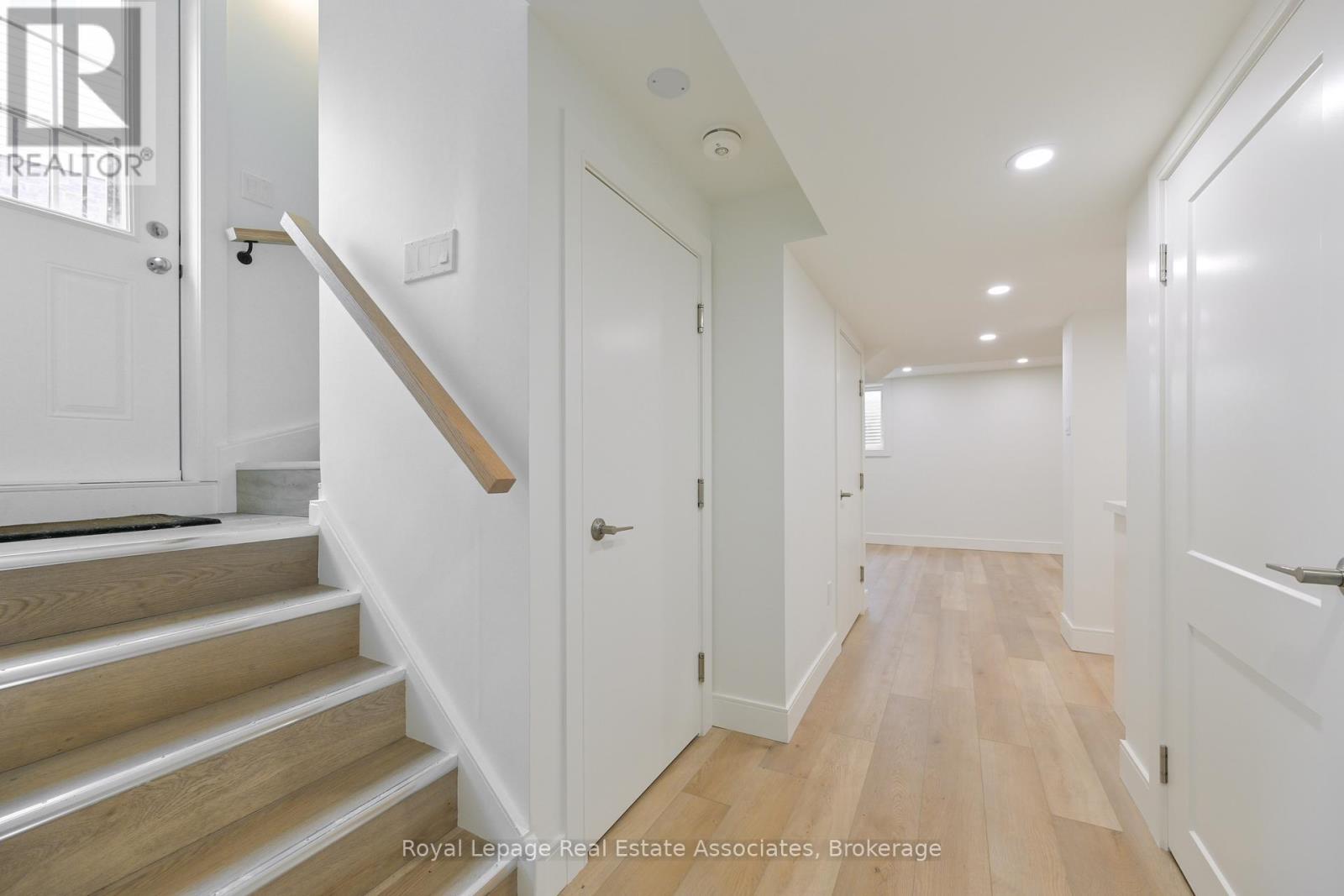 8 Mcnally Street, Halton Hills, Ontario  L7G 6B7 - Photo 3 - W12439323