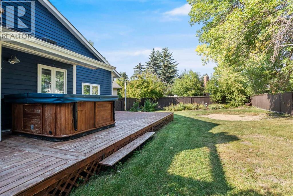 12 Deerbrook Bay Se, Calgary, Alberta  T2J 5Z8 - Photo 34 - A2254781