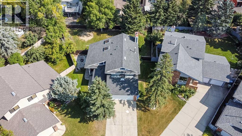 12 Deerbrook Bay Se, Calgary, Alberta  T2J 5Z8 - Photo 35 - A2254781